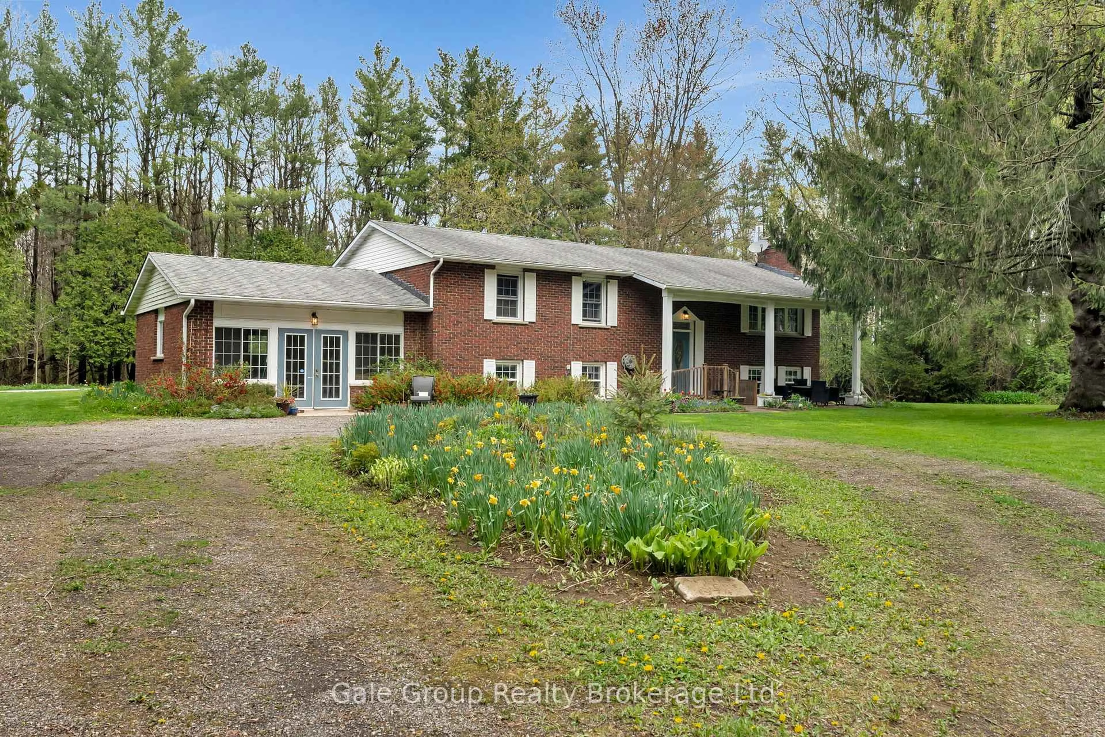 A pic from outside/outdoor area/front of a property/back of a property/a pic from drone, unknown for 344 Tenth Concession Rd, Brant Ontario N0E 1E0