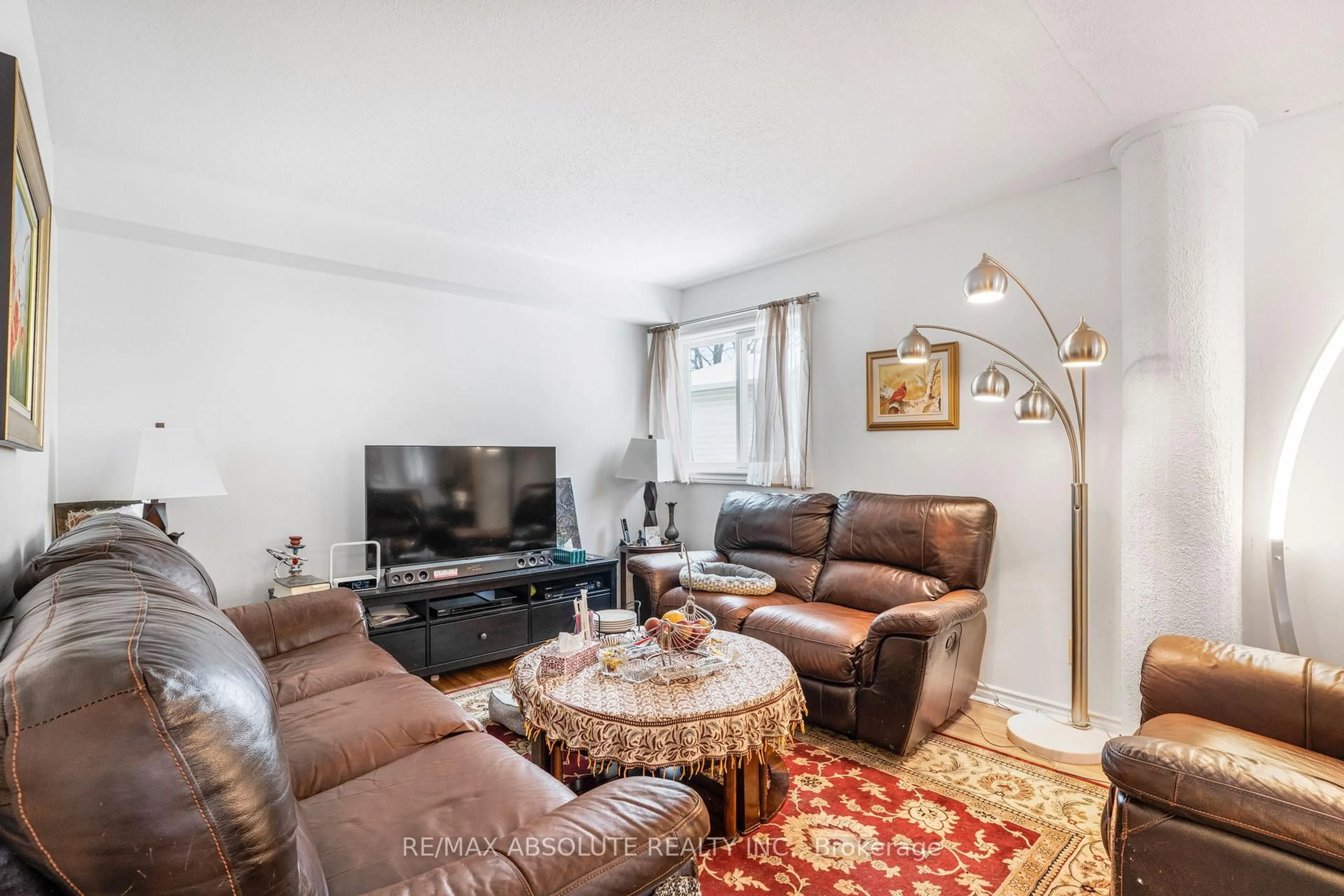 Living room with furniture, unknown for 677 Mathieu Way, Ottawa Ontario K4A 2R6
