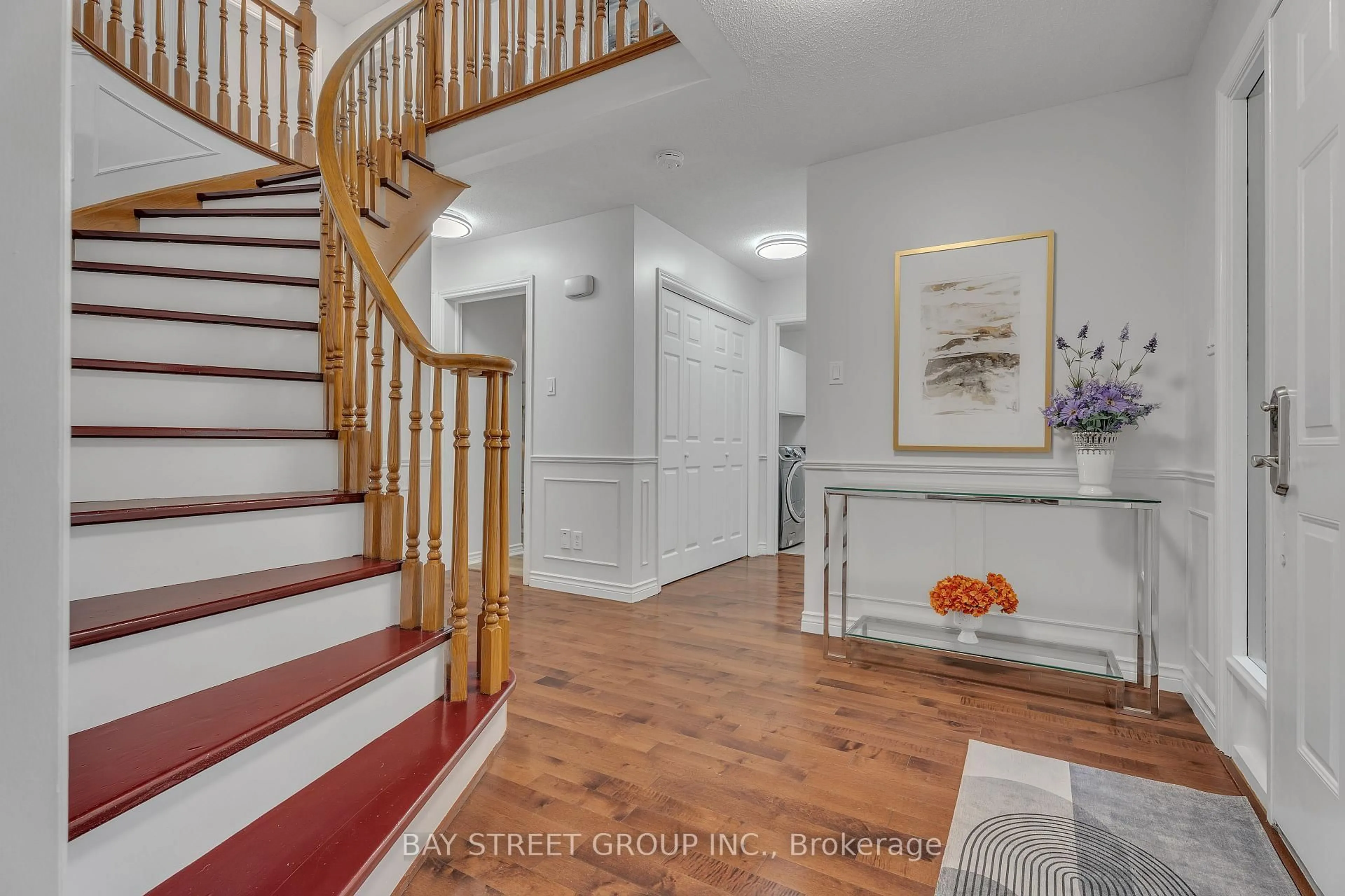 Indoor entryway for 33 Repton Ave, London North Ontario N5X 3G3