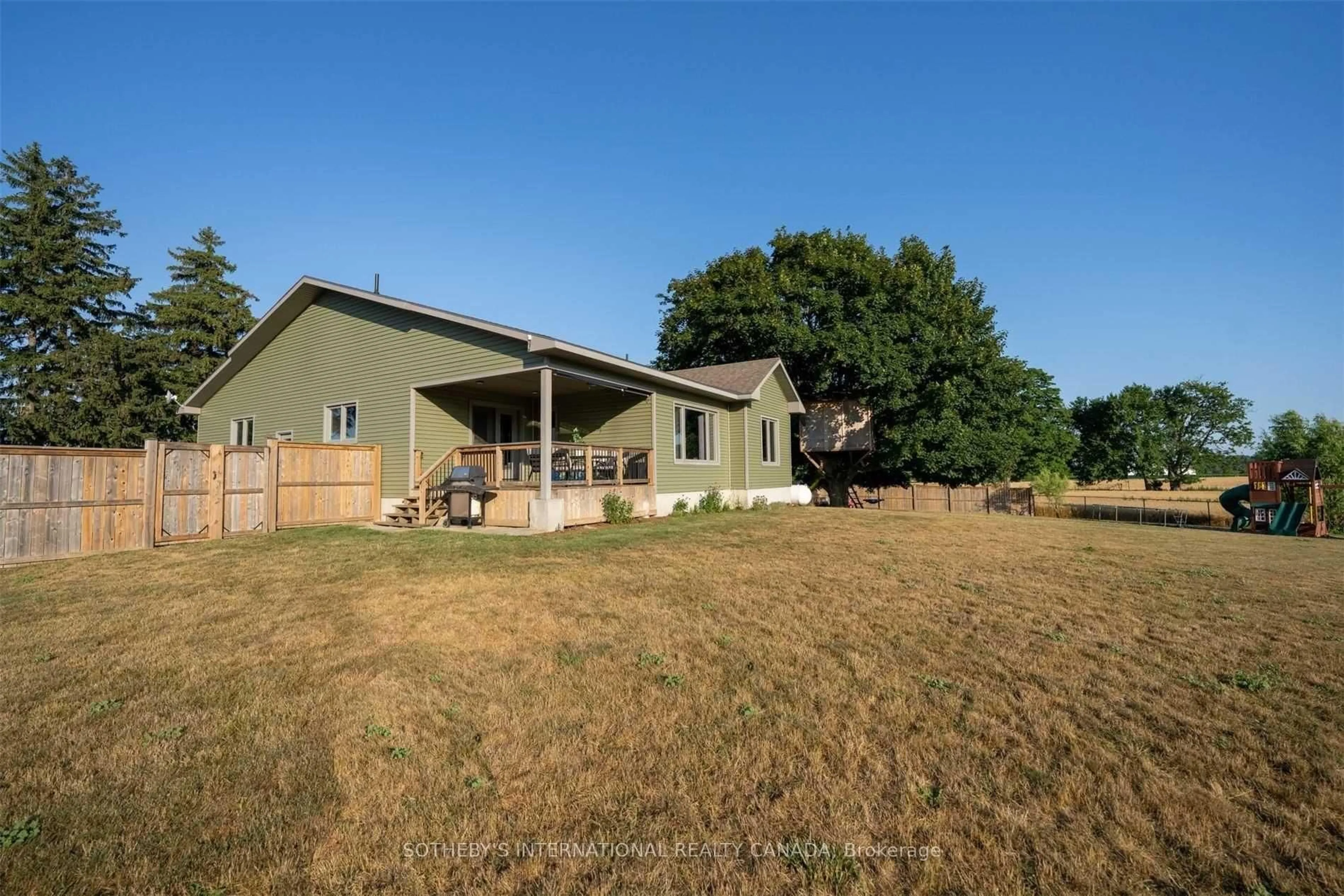 A pic from outside/outdoor area/front of a property/back of a property/a pic from drone, unknown for 917 Wainfleet Dunnville Rd, Wainfleet Ontario N0A 1K0