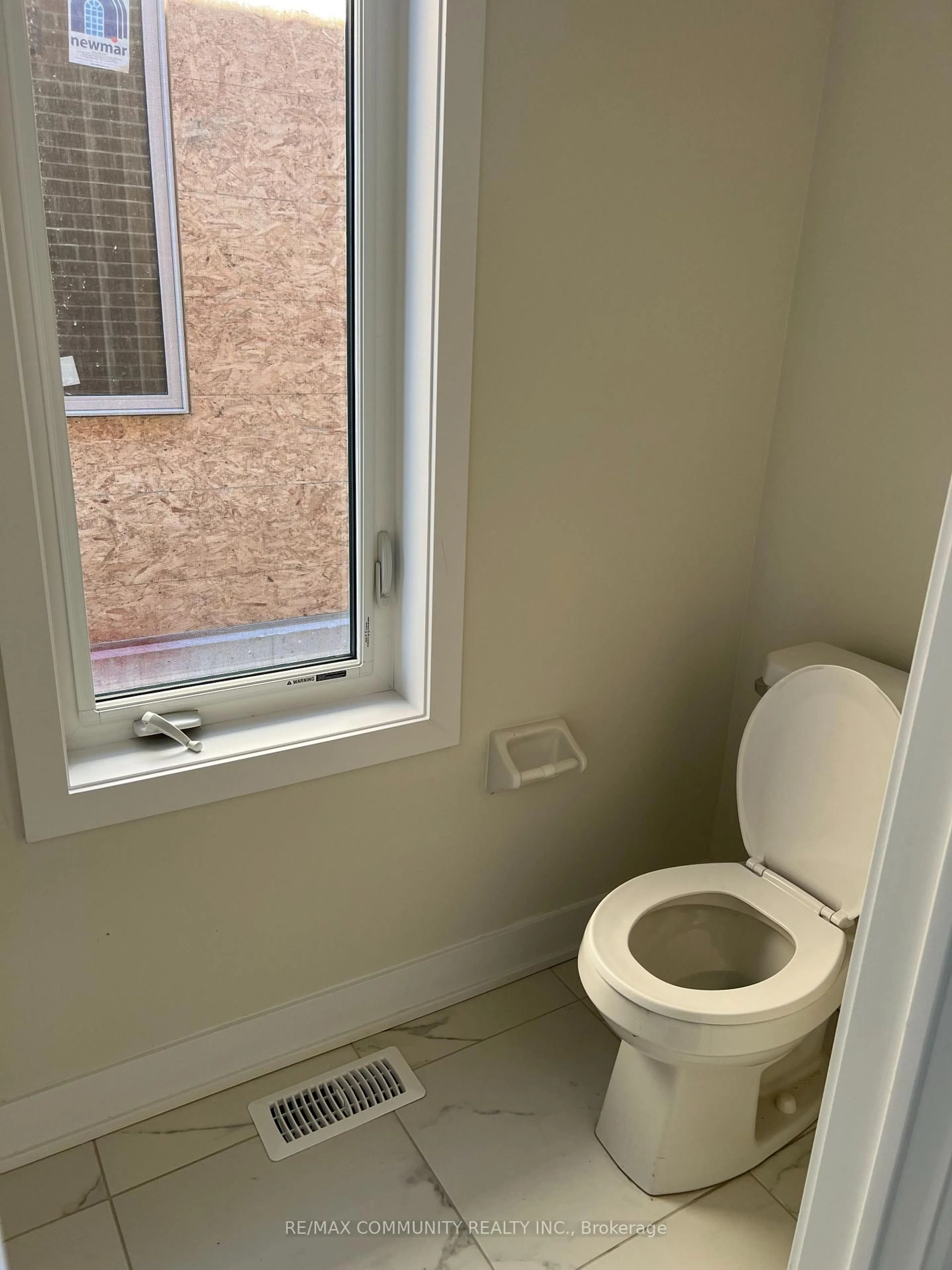 A pic of a room for 107 Pike St, Smith-Ennismore-Lakefield Ontario K9K 0J5