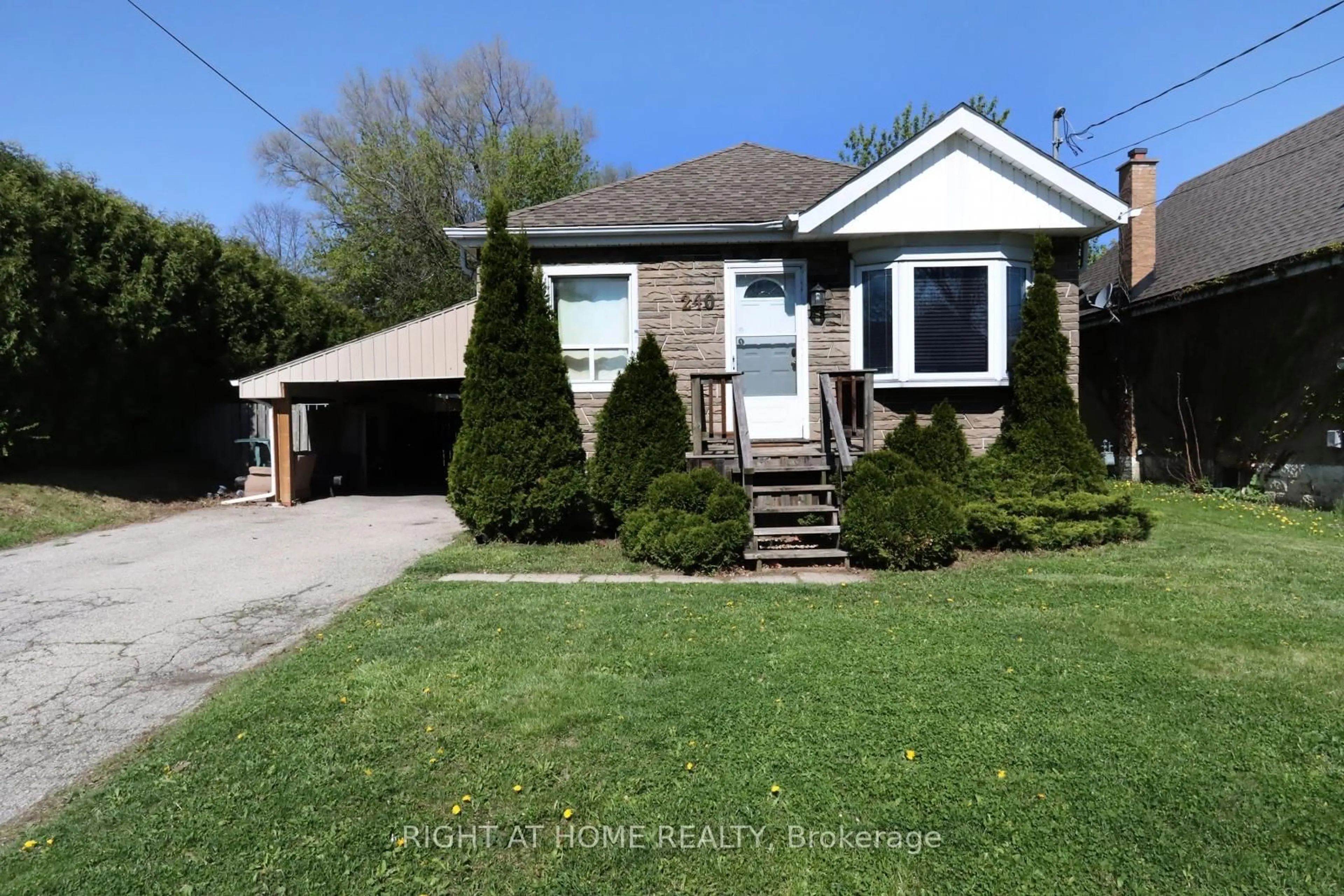 Home with brick exterior material, street for 240 East 22nd St, Hamilton Ontario L8V 2V7
