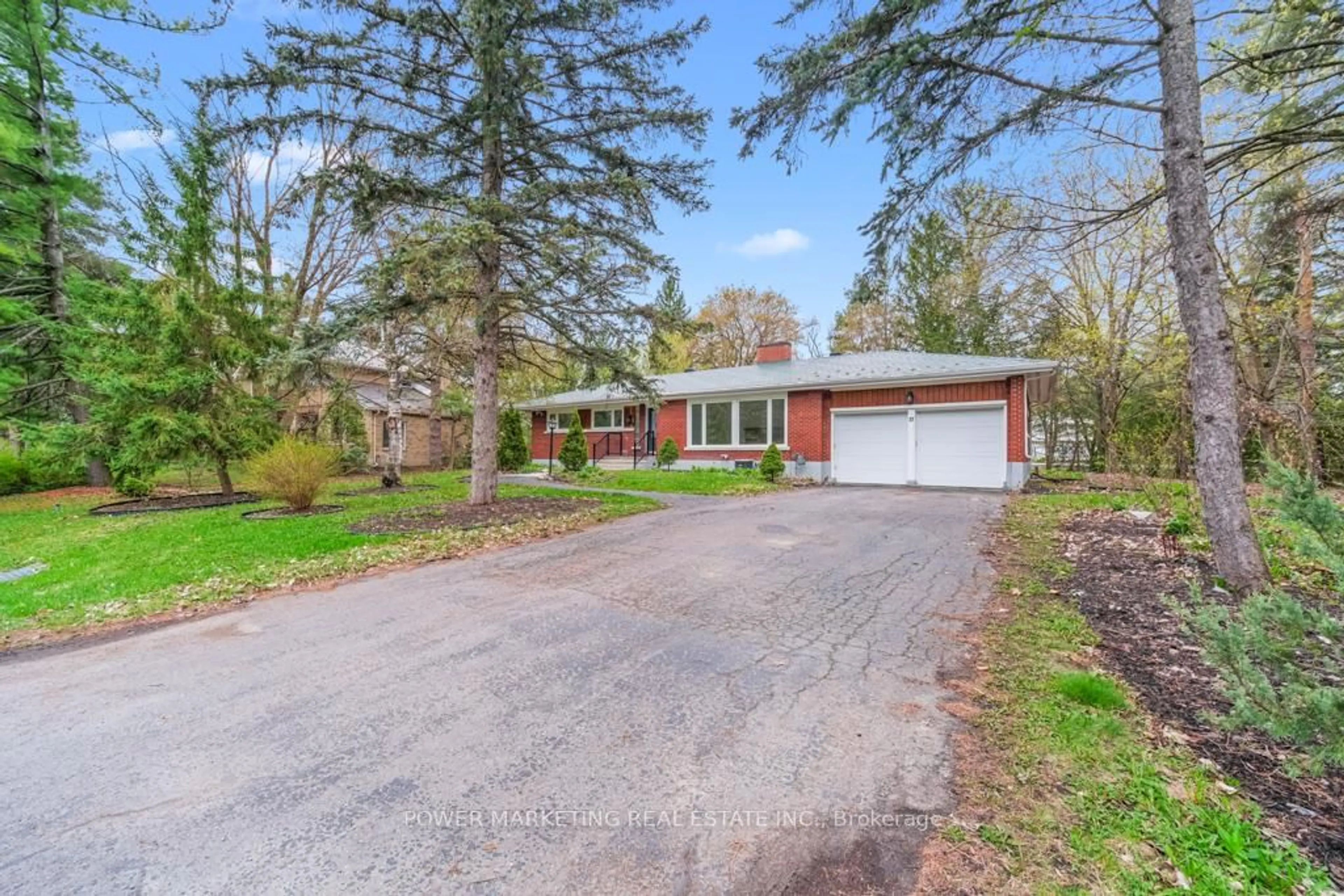 Unknown for 17 ROTHWELL Dr, Gloucester Ontario K1J 7G5