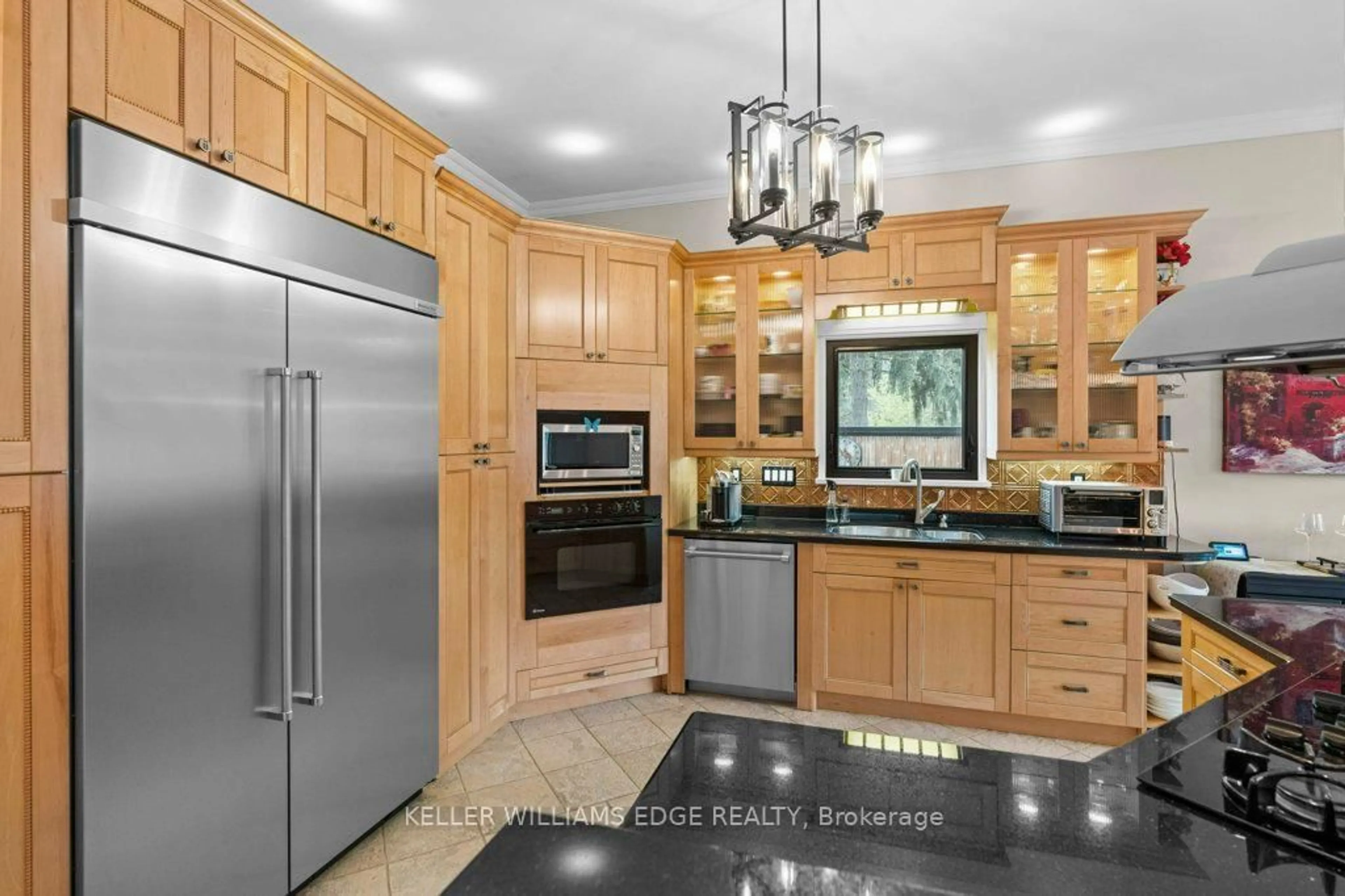 Unknown for 61 Lake Ave, Hamilton Ontario L8E 1L2
