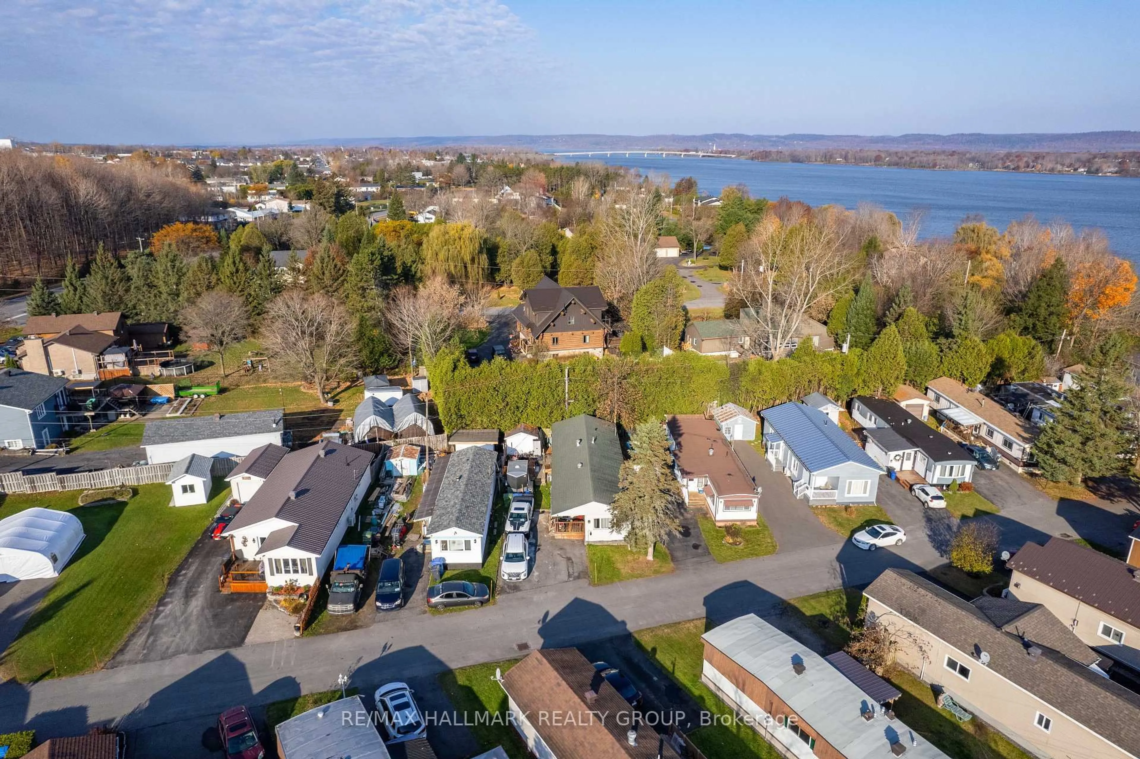 A pic from outside/outdoor area/front of a property/back of a property/a pic from drone, water/lake/river/ocean view for 307 FRONT Rd #3, Hawkesbury Ontario K6A 2T1