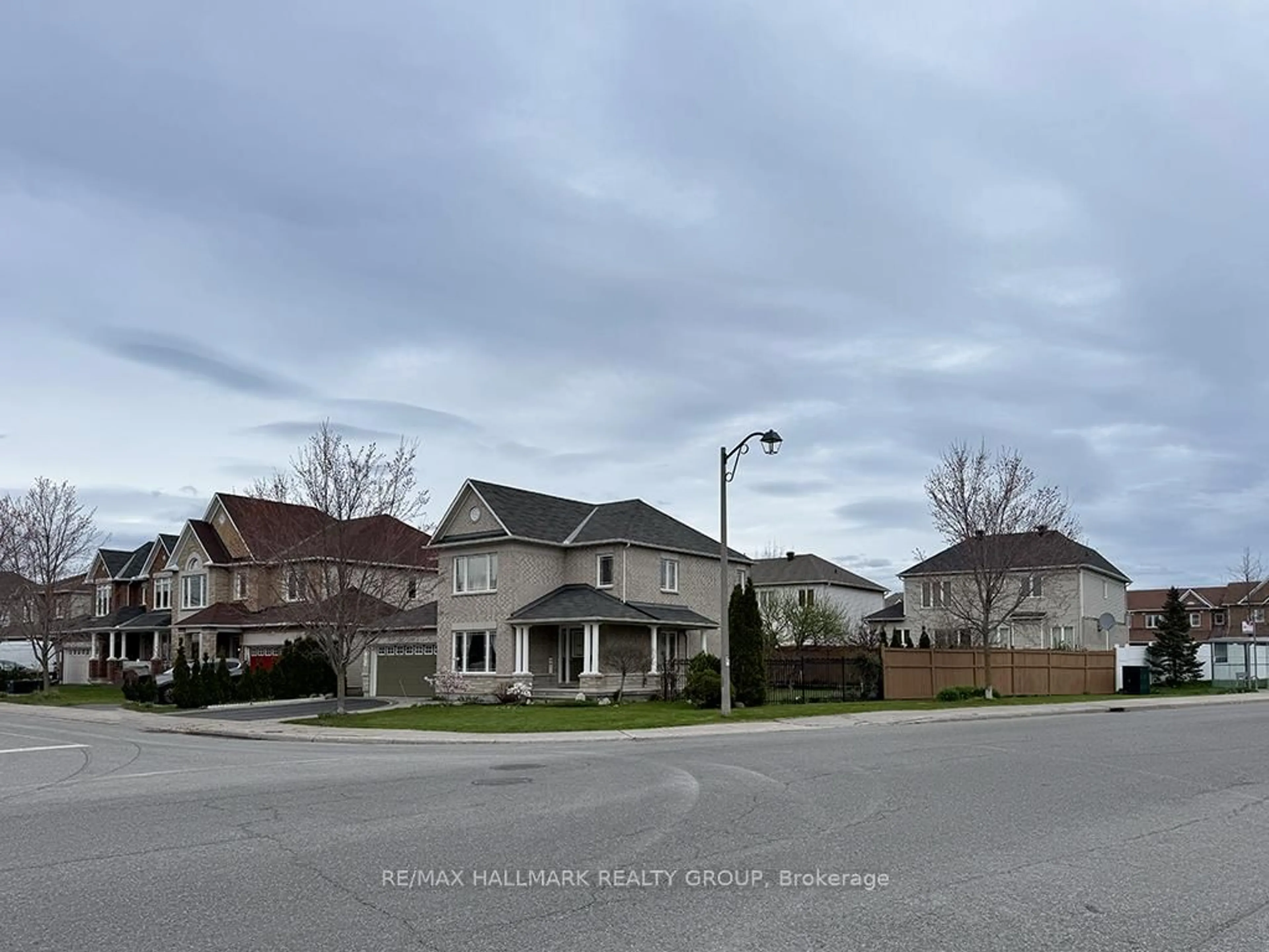 Unknown for 155 Tapestry Dr, Ottawa Ontario K2J 0H4