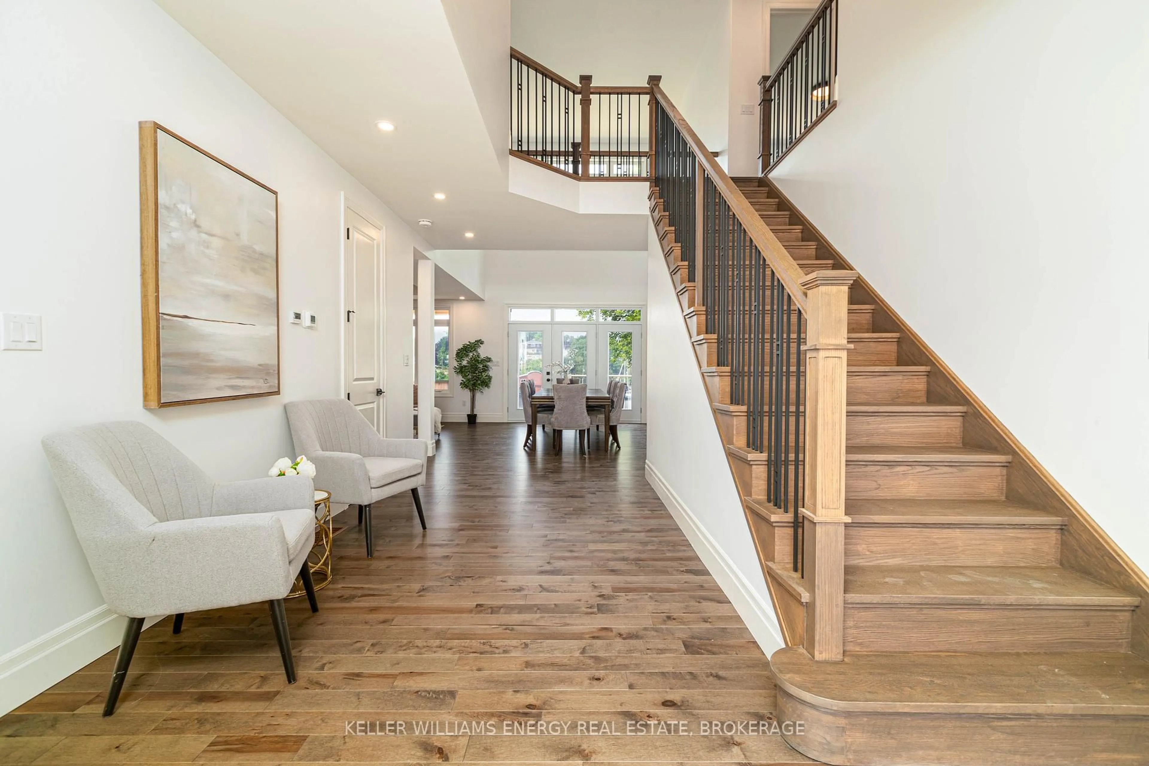 Indoor entryway for 125 Villeneuve Dr, Prince Edward County Ontario K0K 2T0
