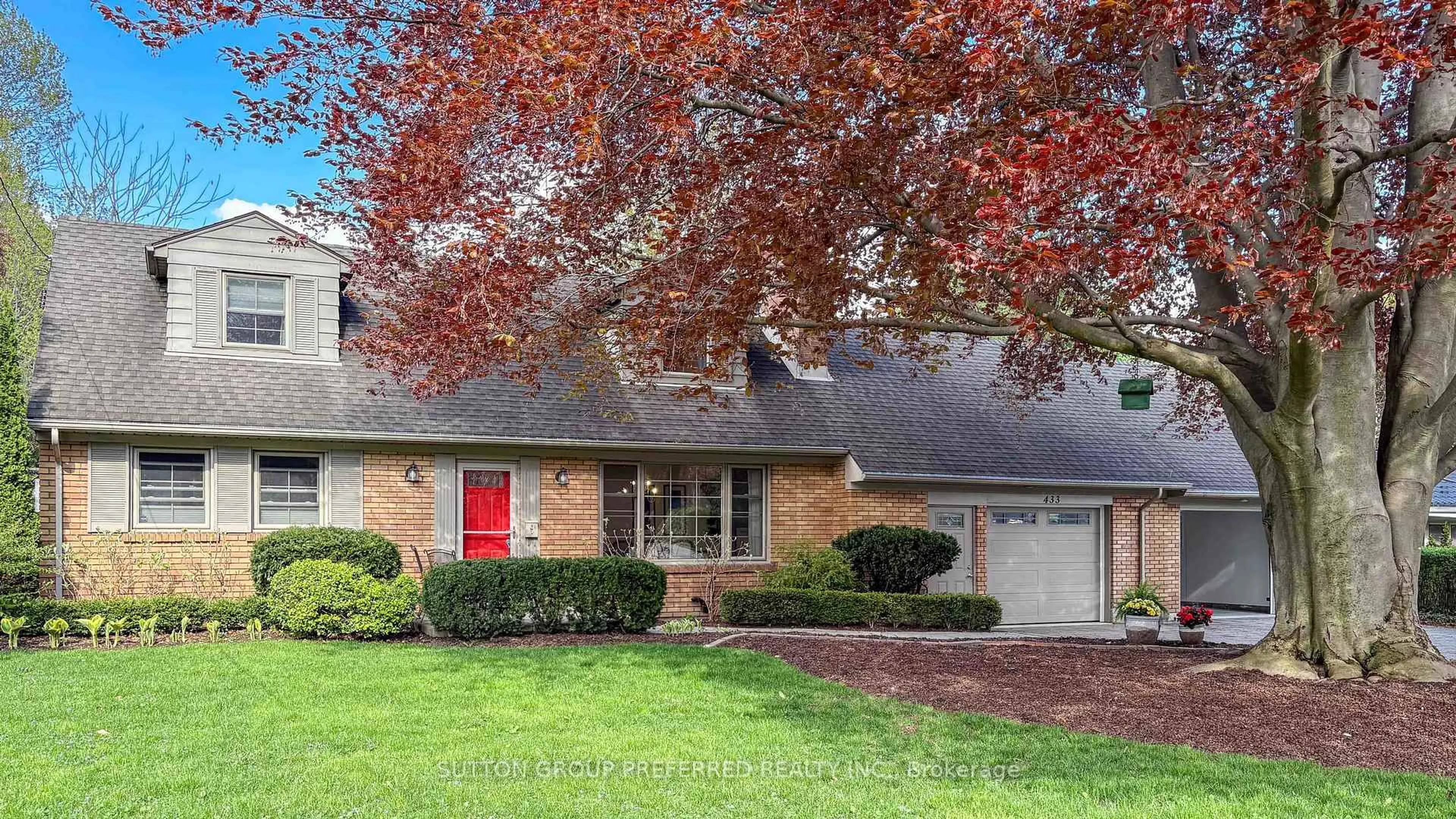 Home with brick exterior material, street for 433 West Mile Rd, London North Ontario N6H 3M3