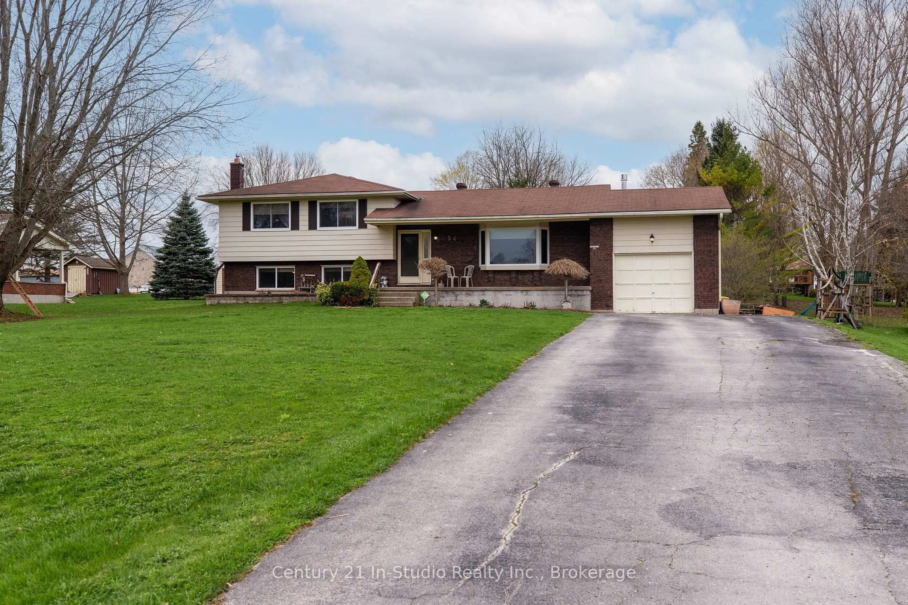 Unknown for 54 George St, Chatsworth Ontario N0H 1G0