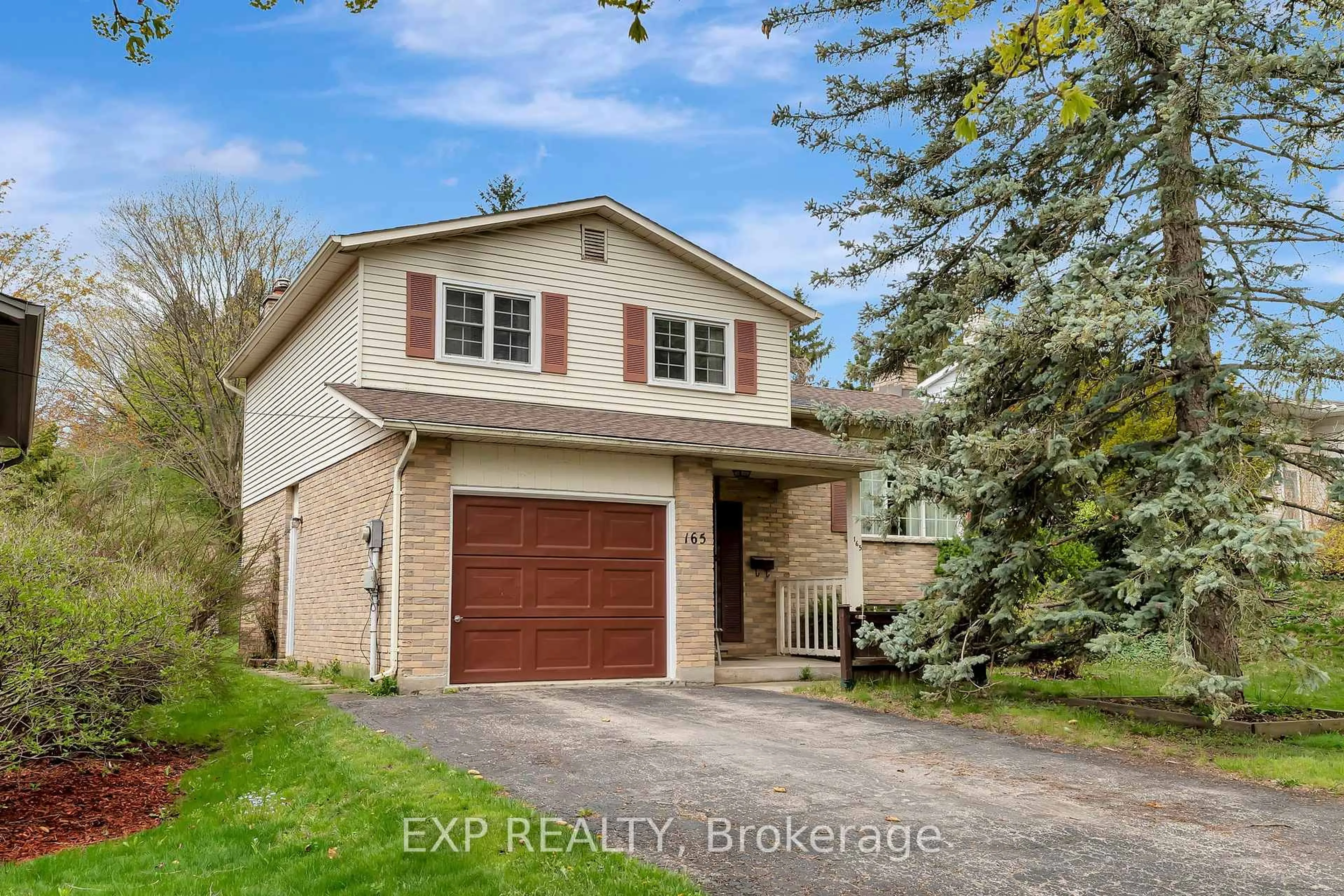 Home with vinyl exterior material, street for 165 Harvard Rd, Waterloo Ontario N2J 3V4