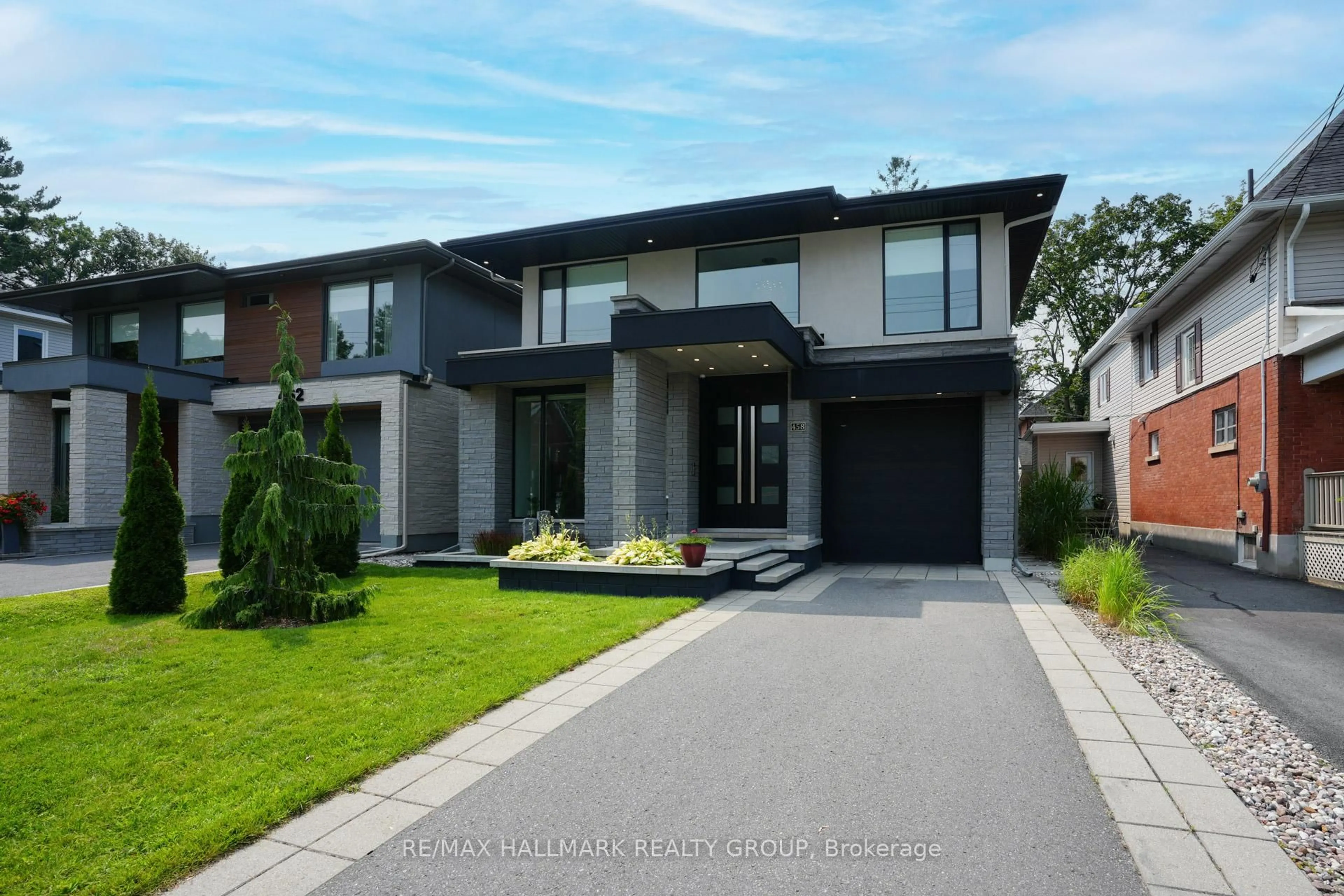 Home with brick exterior material, street for 458 TWEEDSMUIR Ave, Ottawa Ontario K1Z 5N9