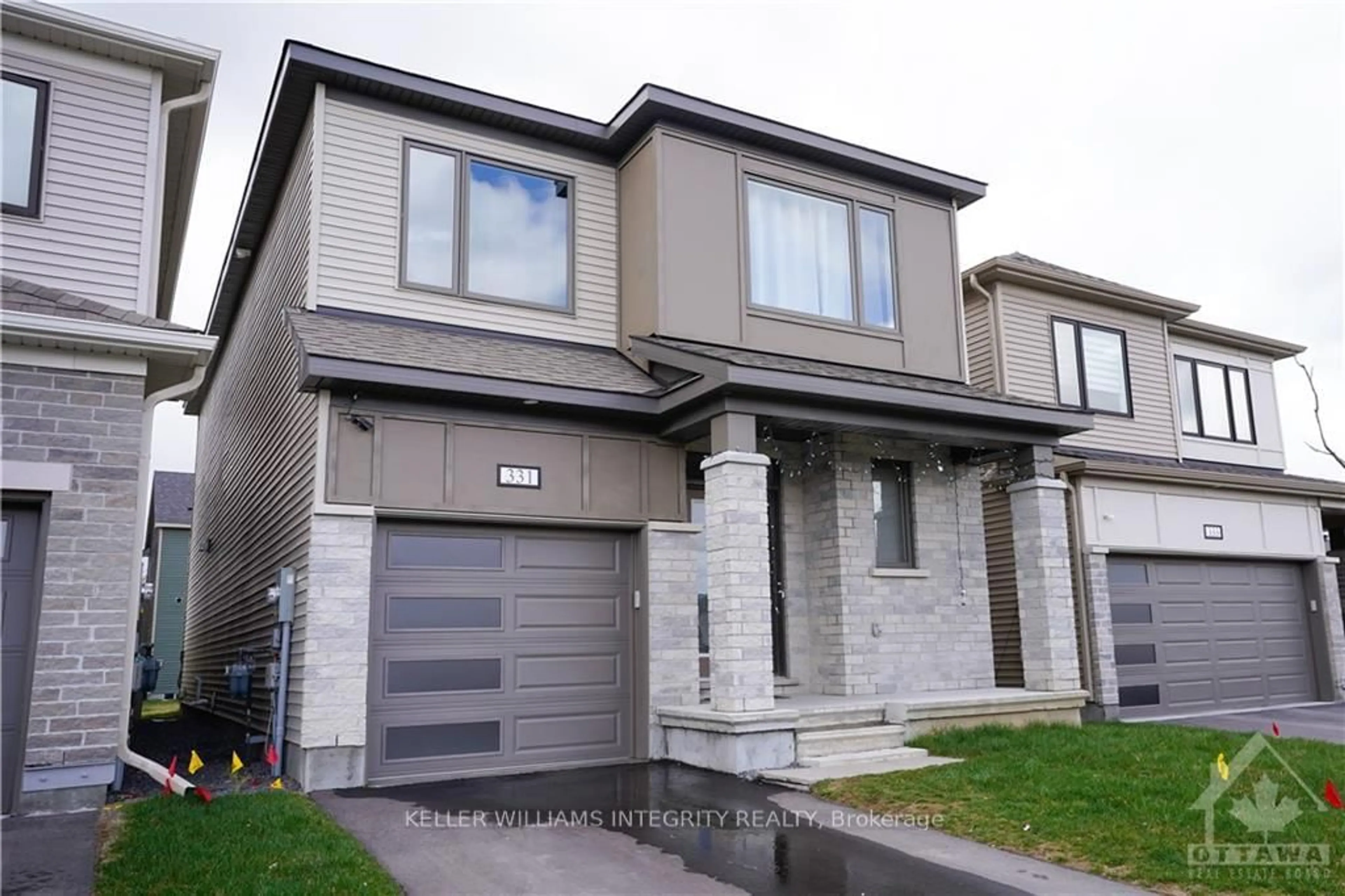 Home with brick exterior material, street for 331 Crossway Terr, Stittsville Ontario K2S 2Z3