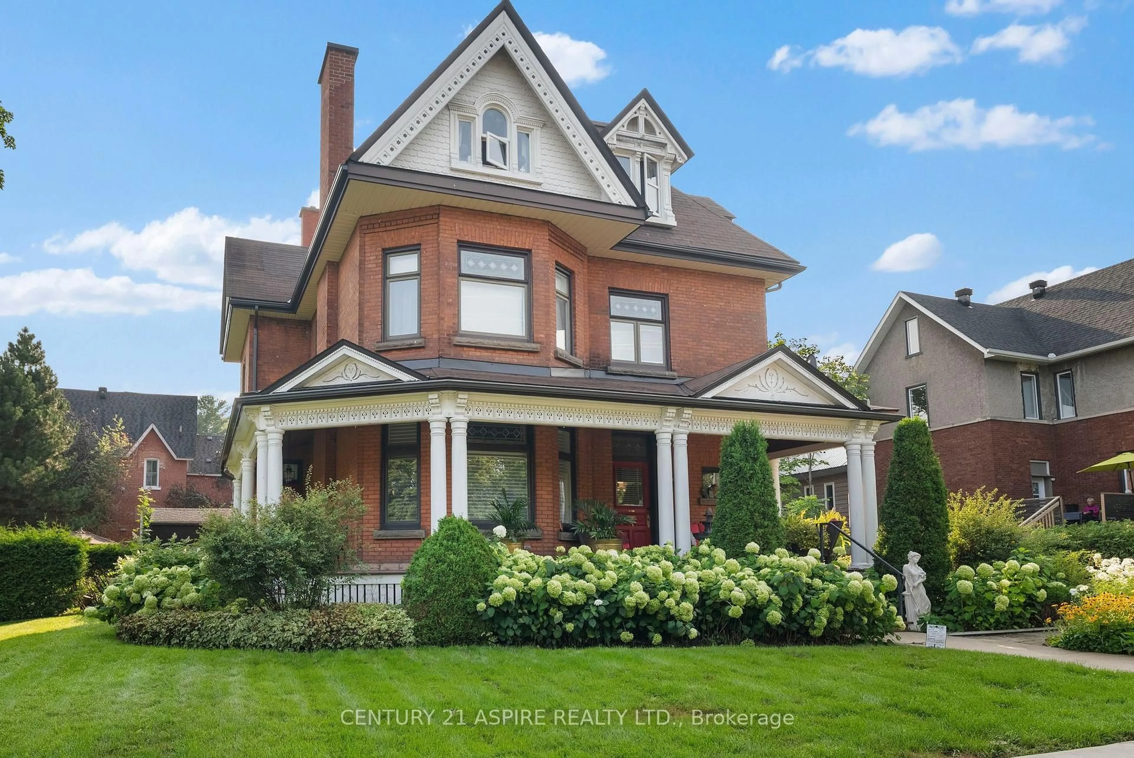 Home with brick exterior material, street for 307 Maple Ave, Pembroke Ontario K8A 1L8