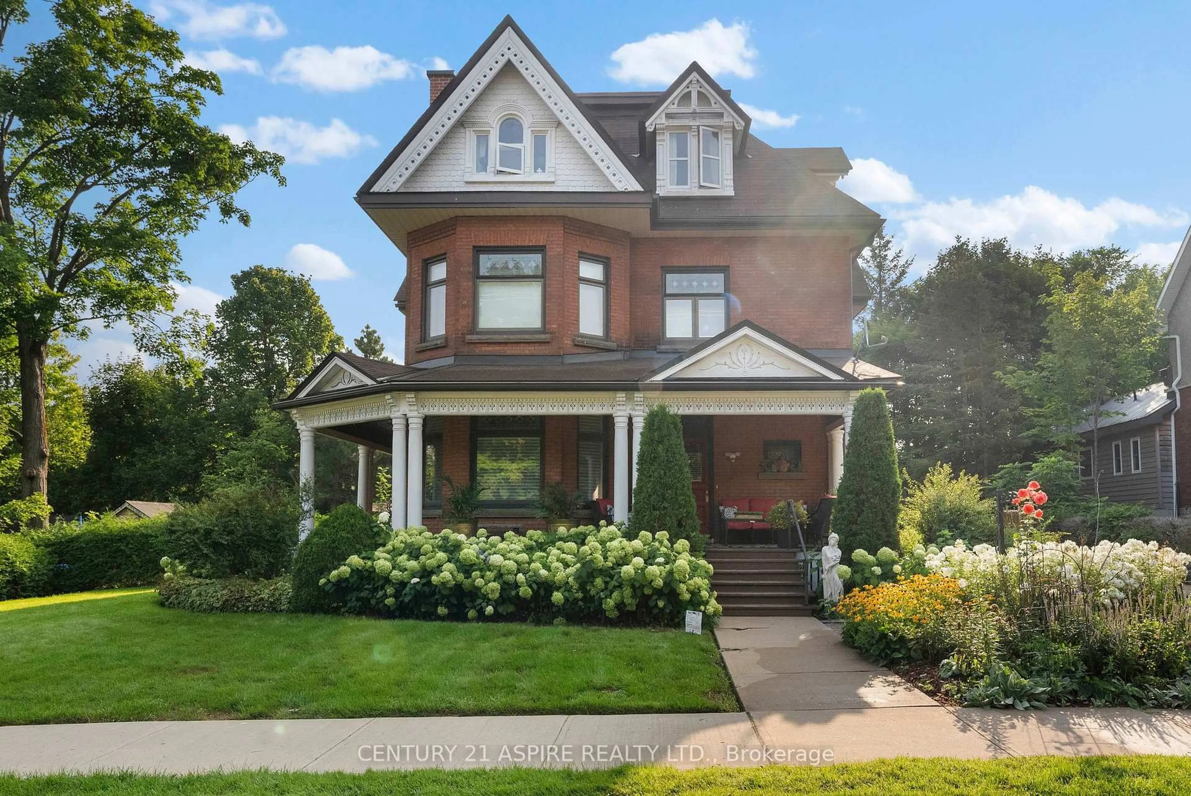 Home with brick exterior material, street for 307 Maple Ave, Pembroke Ontario K8A 1L8
