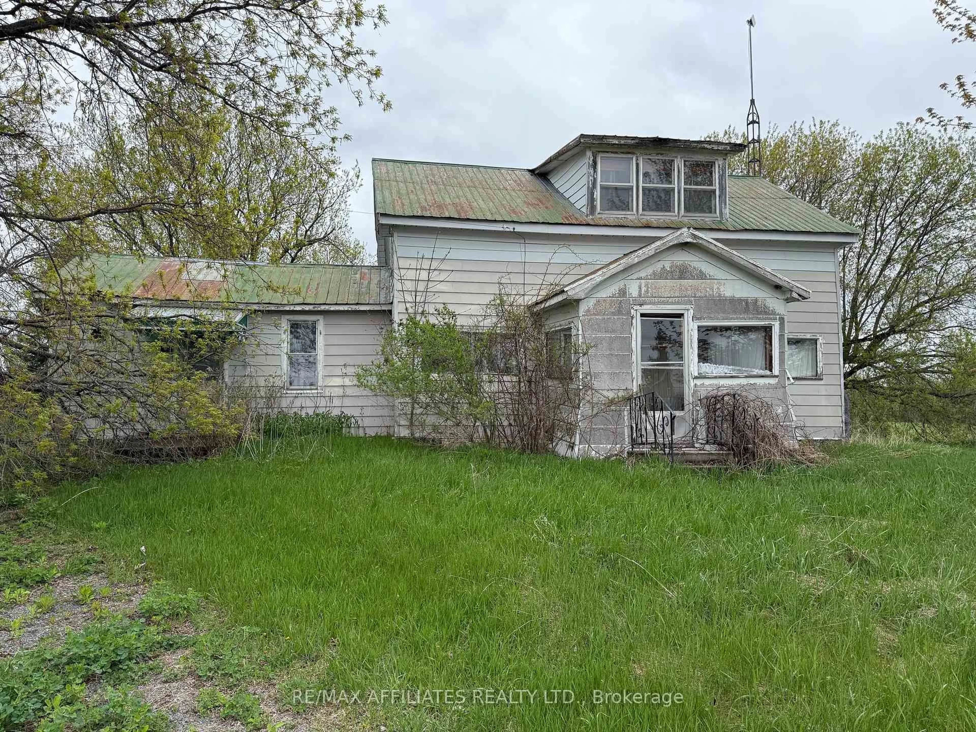 Shed for 15554 SAVING St, South Stormont Ontario K0C 1Y0