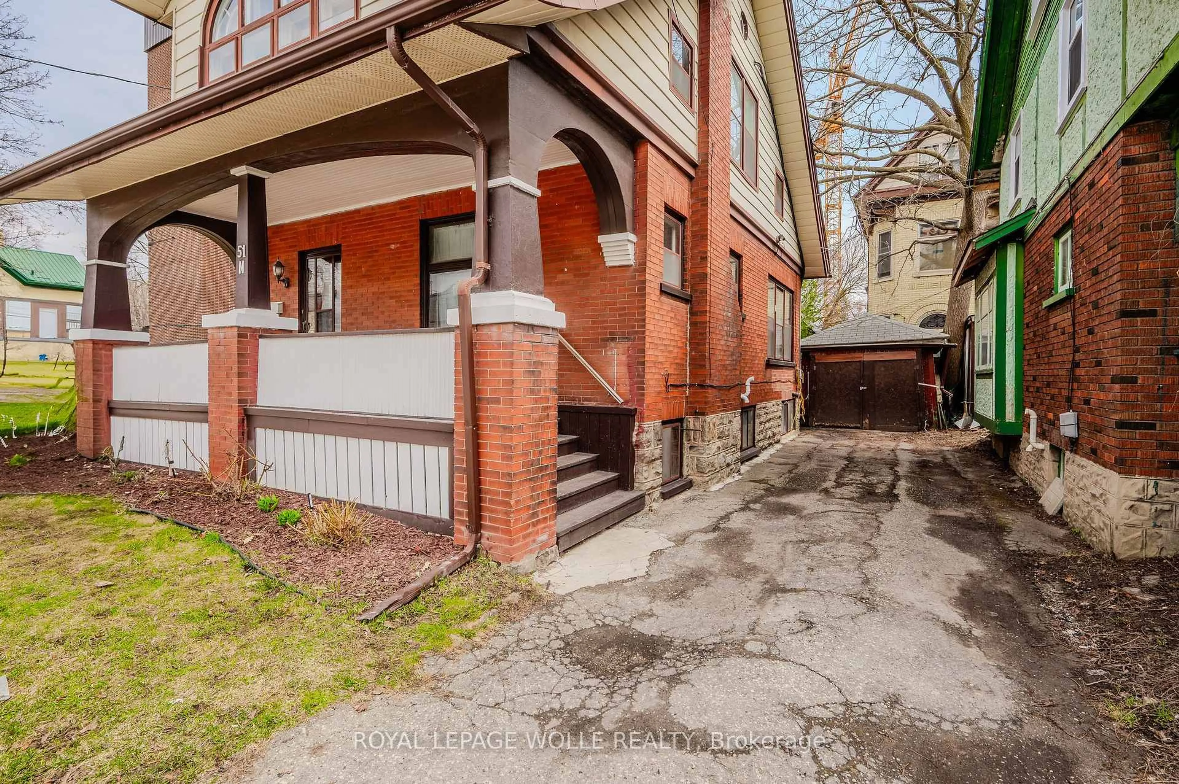 Unknown for 51 Cedar St, Kitchener Ontario N2H 2W9