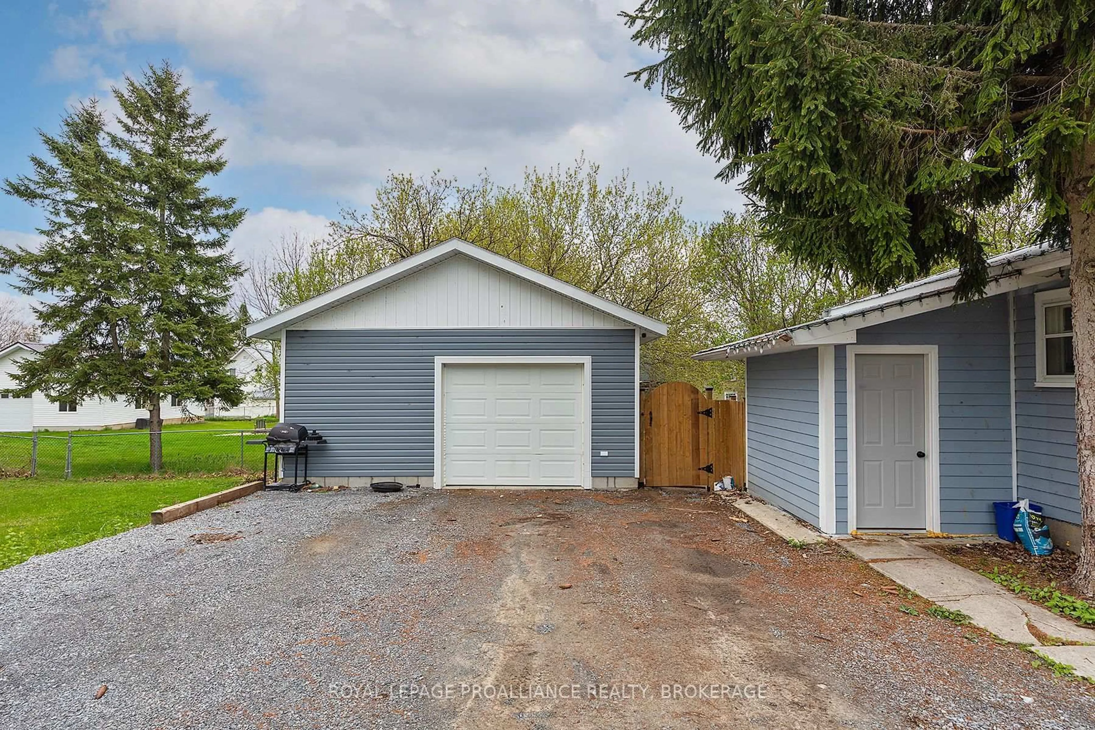 A pic from outside/outdoor area/front of a property/back of a property/a pic from drone, street for 367 Academy St, Bath Ontario K0H 1G0