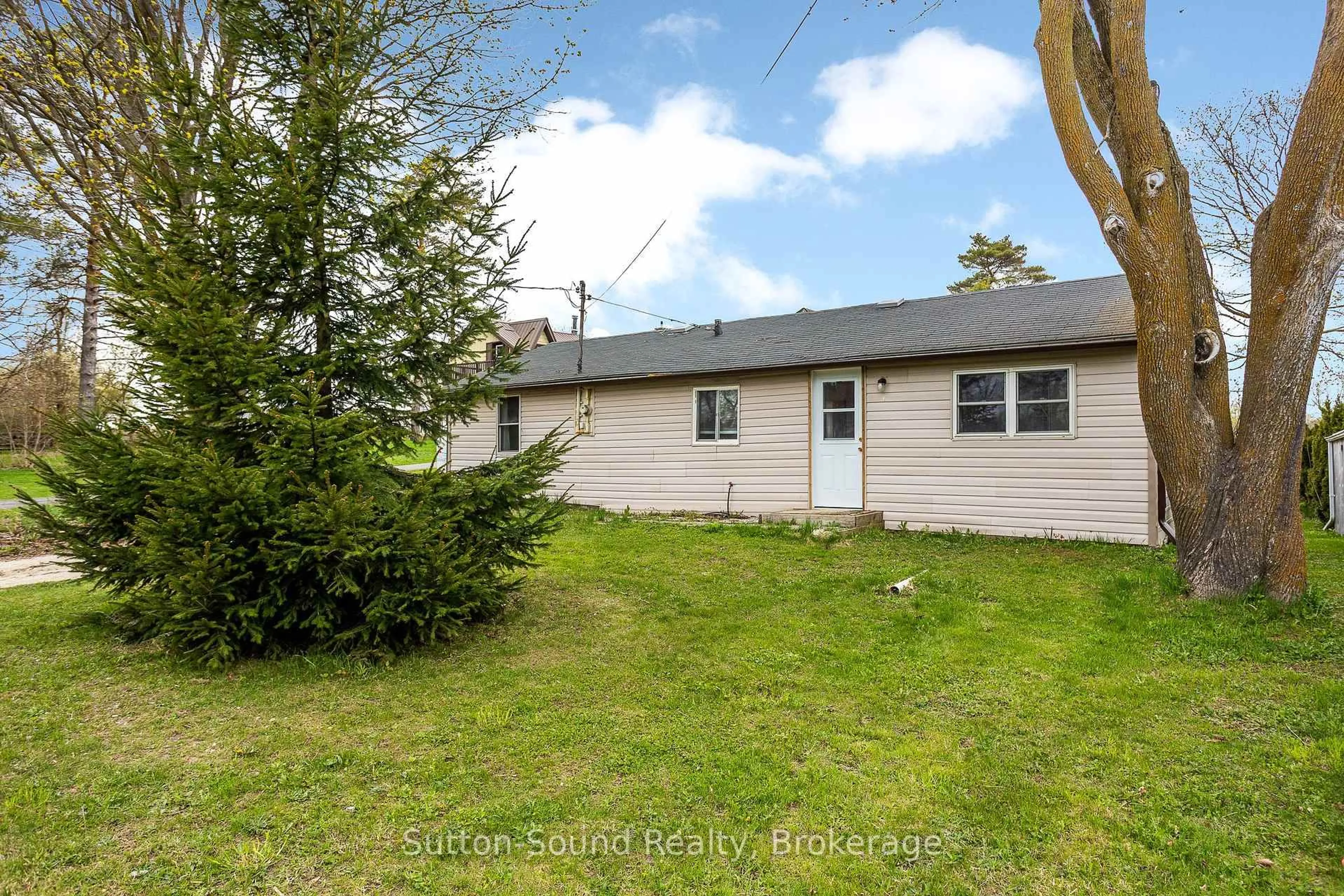 A pic from outside/outdoor area/front of a property/back of a property/a pic from drone, street for 776225 Highway 10 Highway, Chatsworth Ontario N0H 1C0