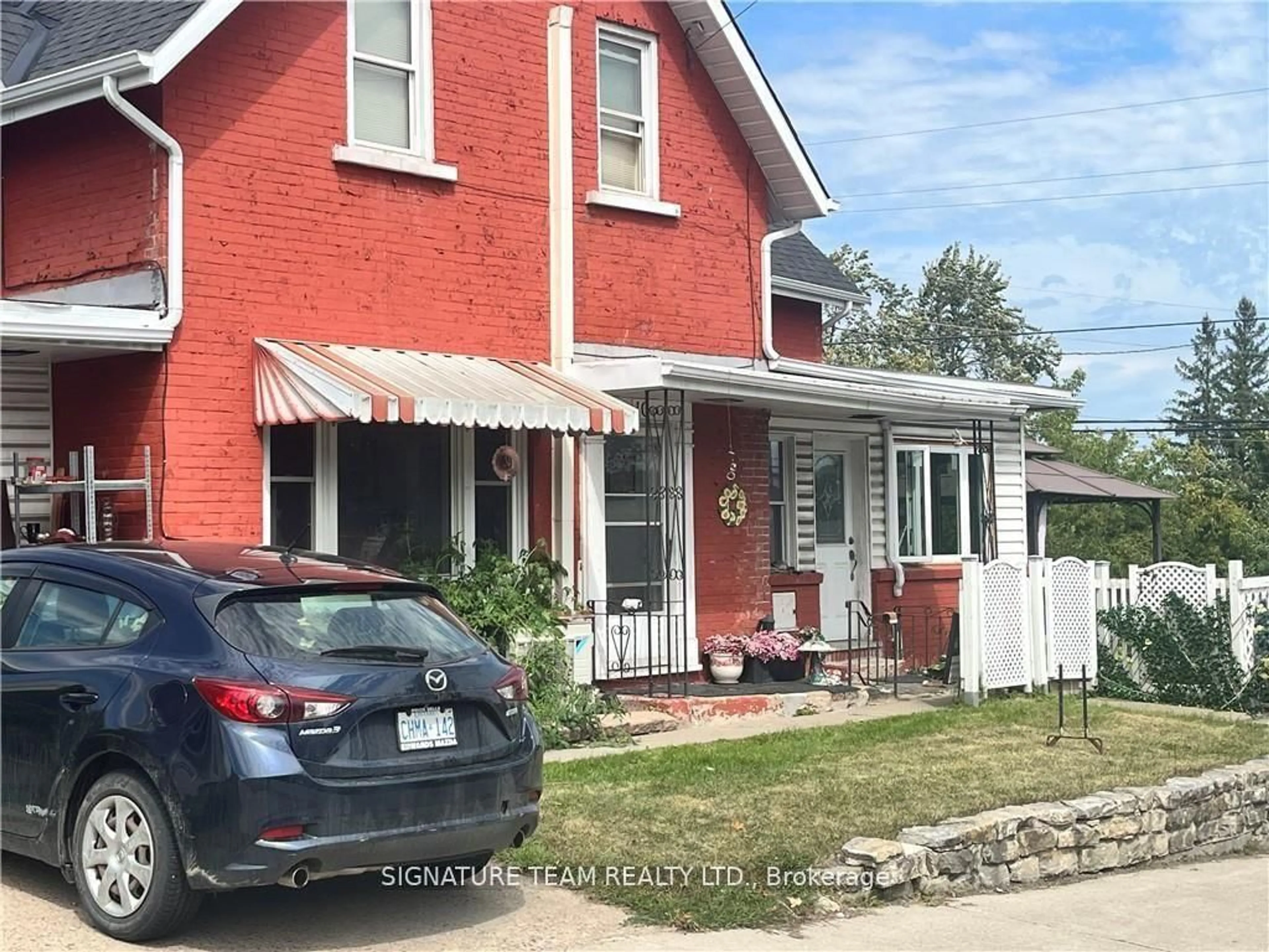 Home with brick exterior material, street for 10 Main St, Cobden Ontario K0J 1K0