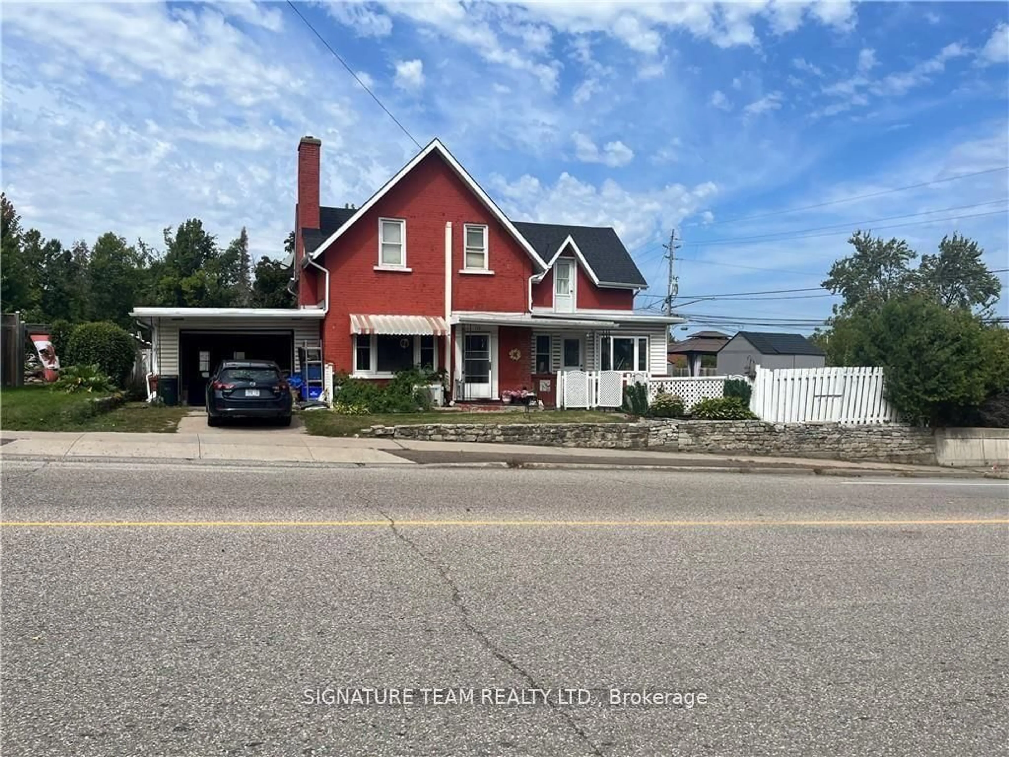 Unknown for 10 Main St, Cobden Ontario K0J 1K0