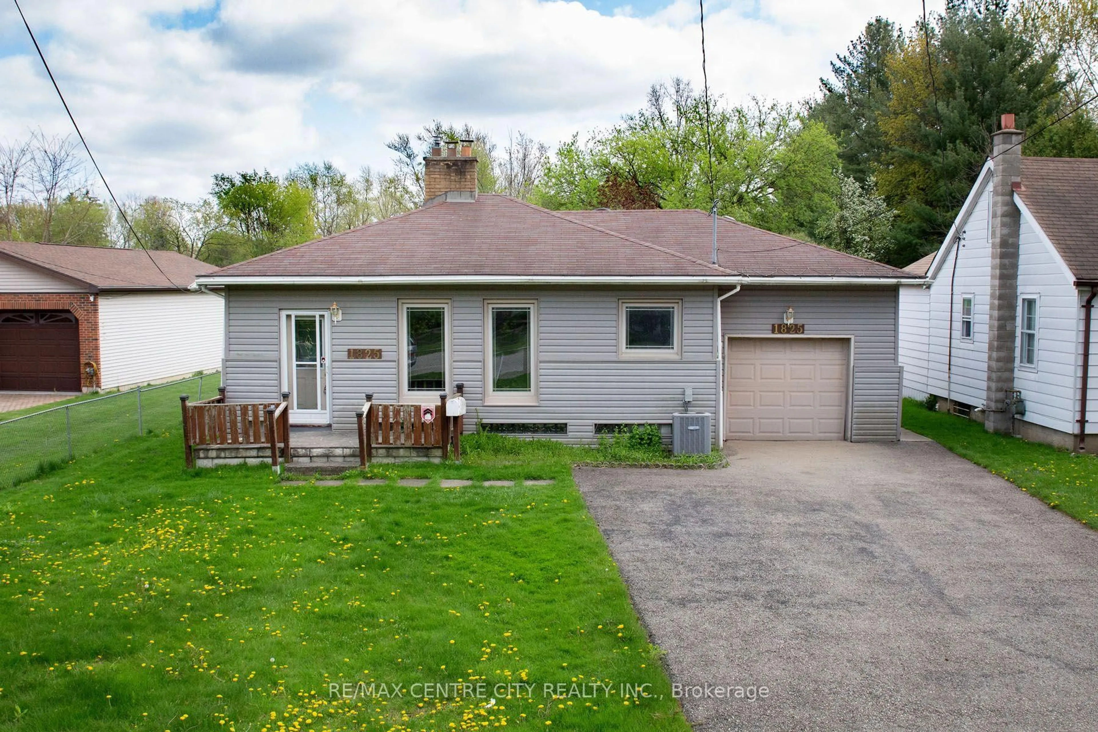 Unknown for 1825 Parkhurst Ave, London East Ontario N5V 2C4