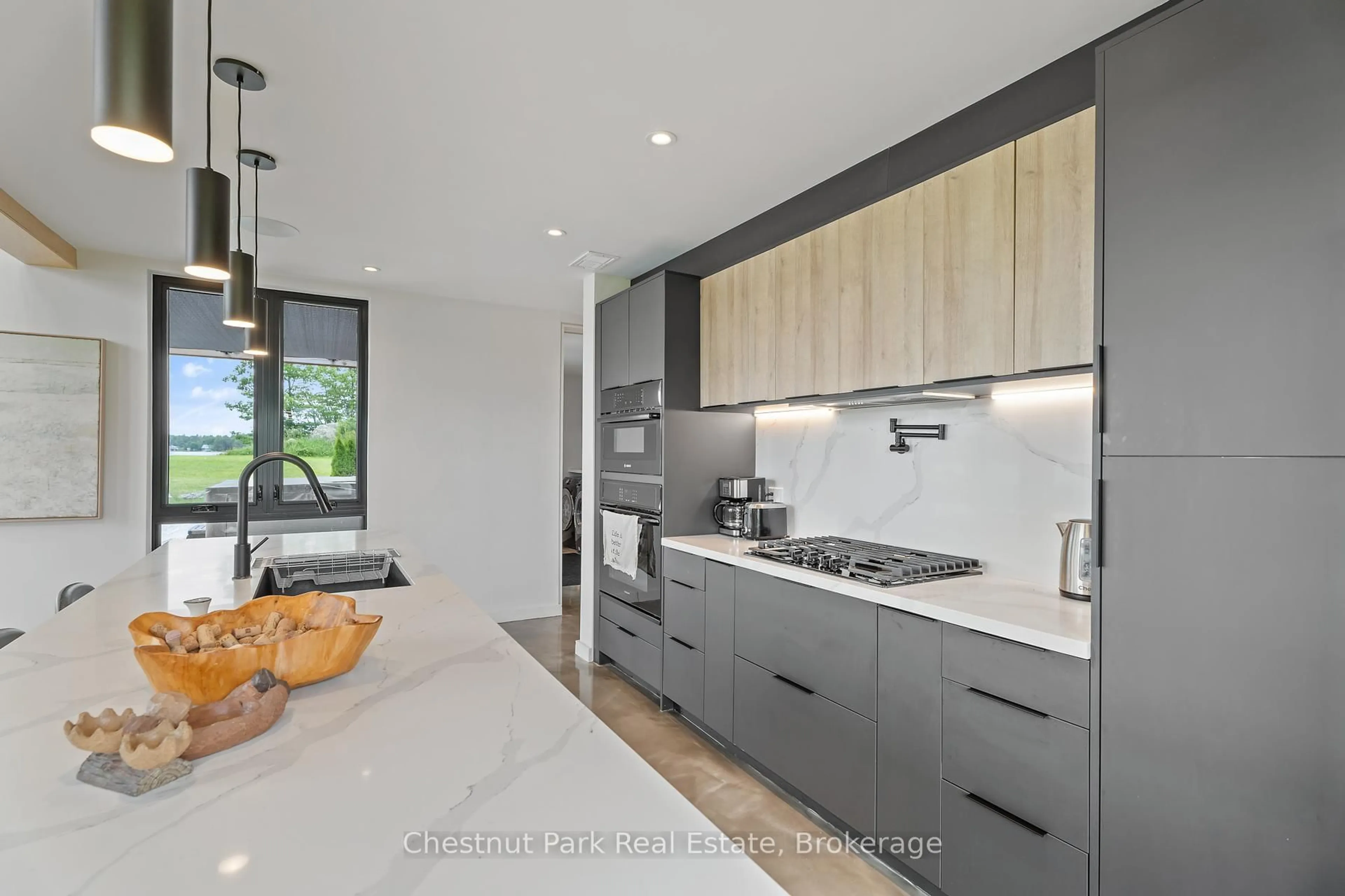 Contemporary kitchen, unknown for 1594 Doe Lake Rd, Gravenhurst Ontario P1P 1R3