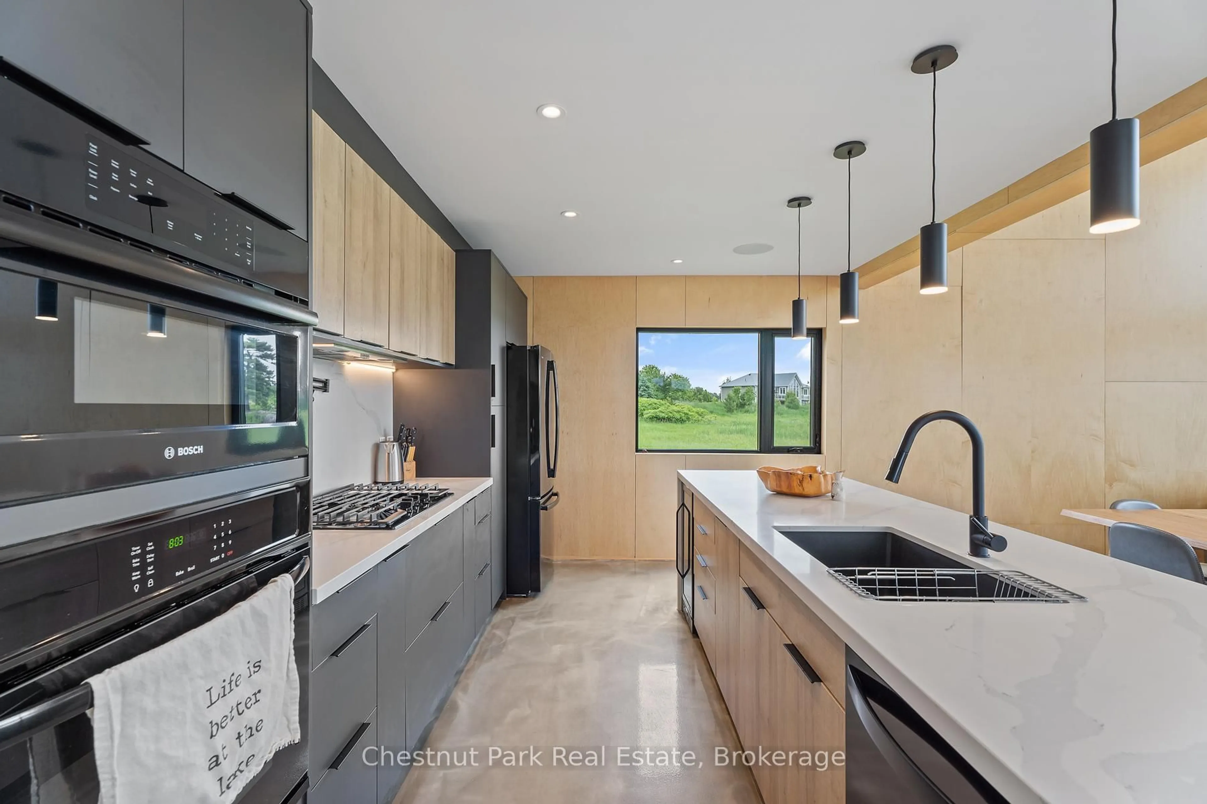 Contemporary kitchen, unknown for 1594 Doe Lake Rd, Gravenhurst Ontario P1P 1R3
