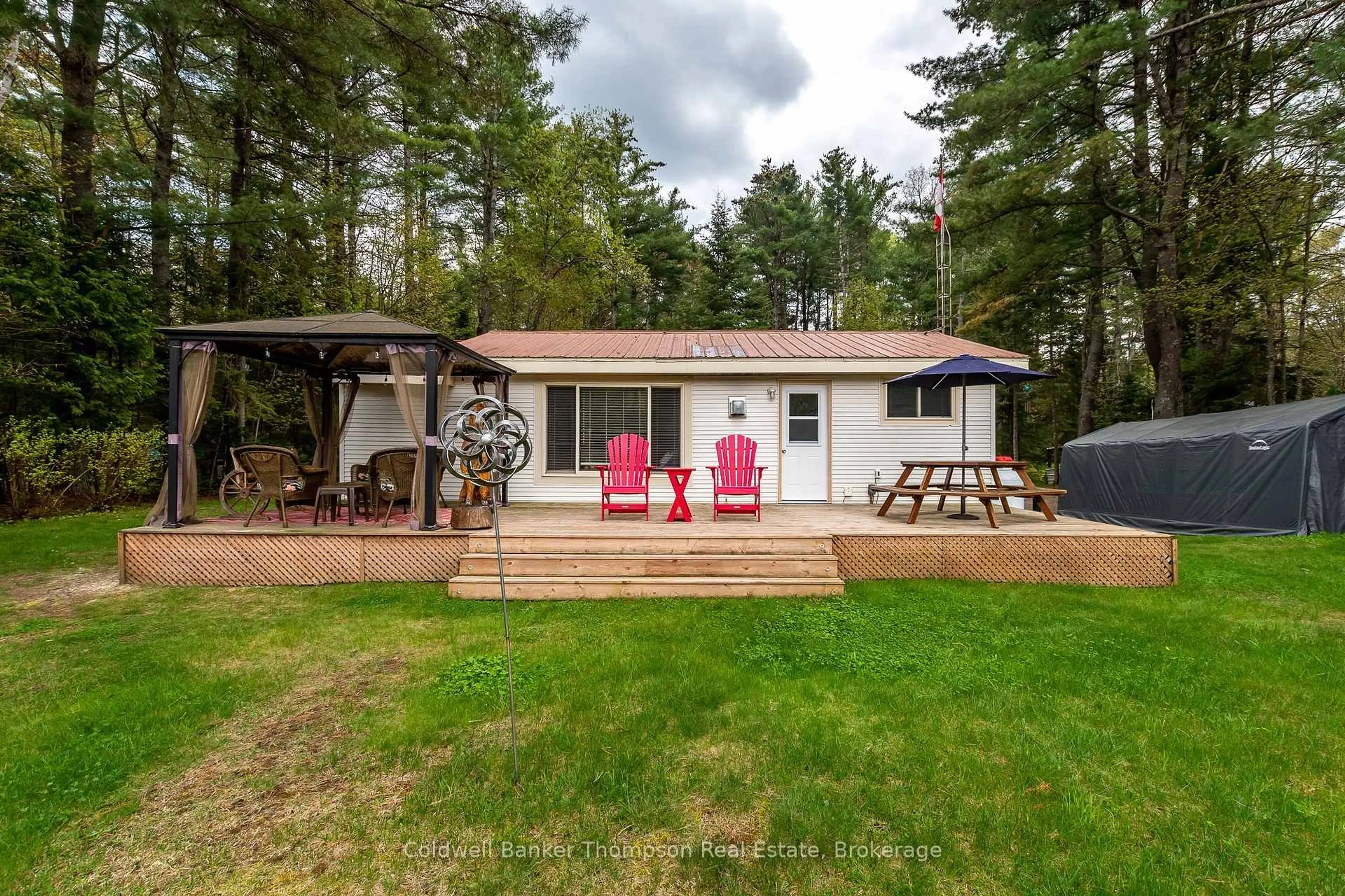 Patio, water/lake/river/ocean view for 553 BALSAM CHUTES Rd, Huntsville Ontario P0B 1L0