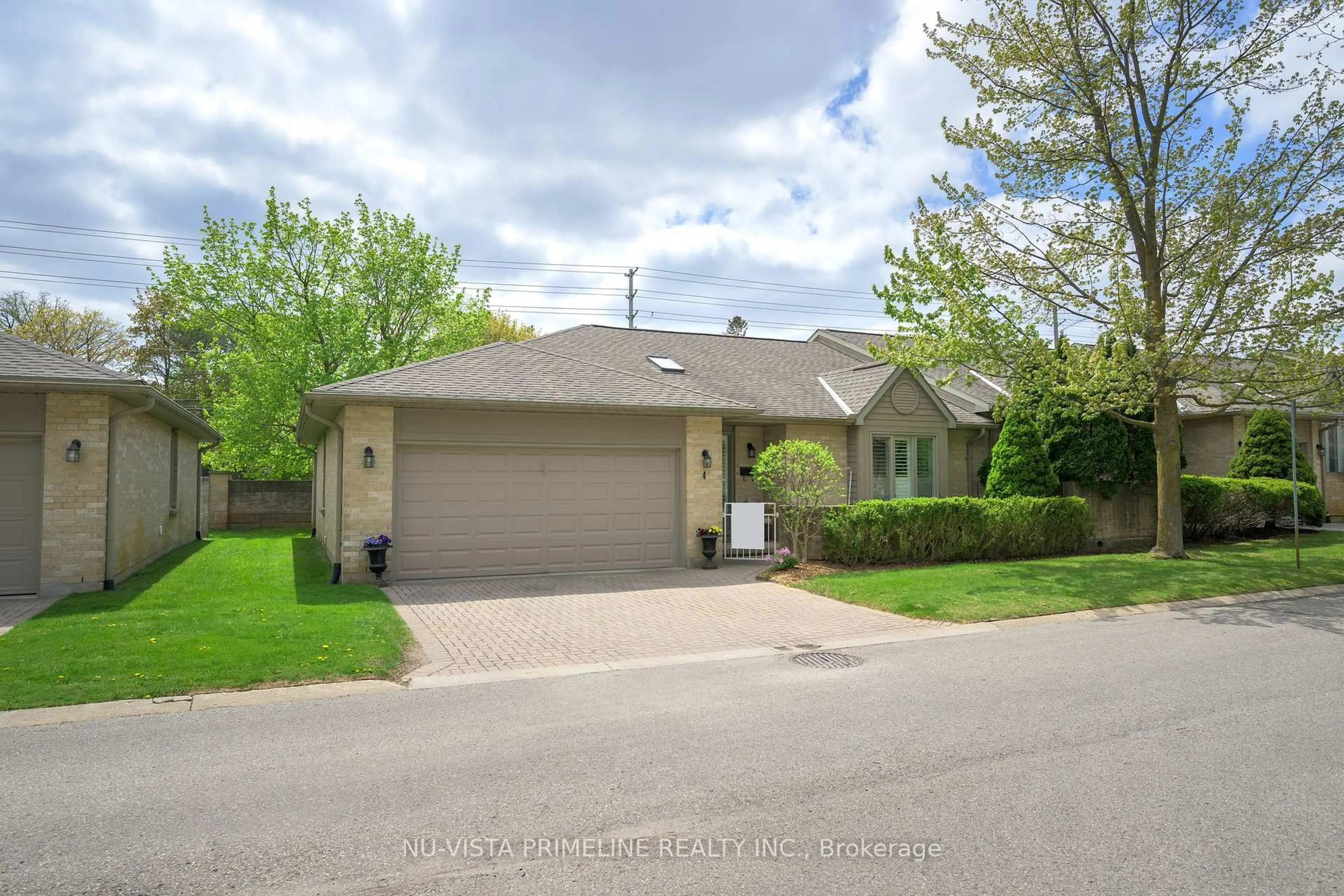 A pic from outside/outdoor area/front of a property/back of a property/a pic from drone, street for 1500 Richmond St #4, London North Ontario N6G 4T6