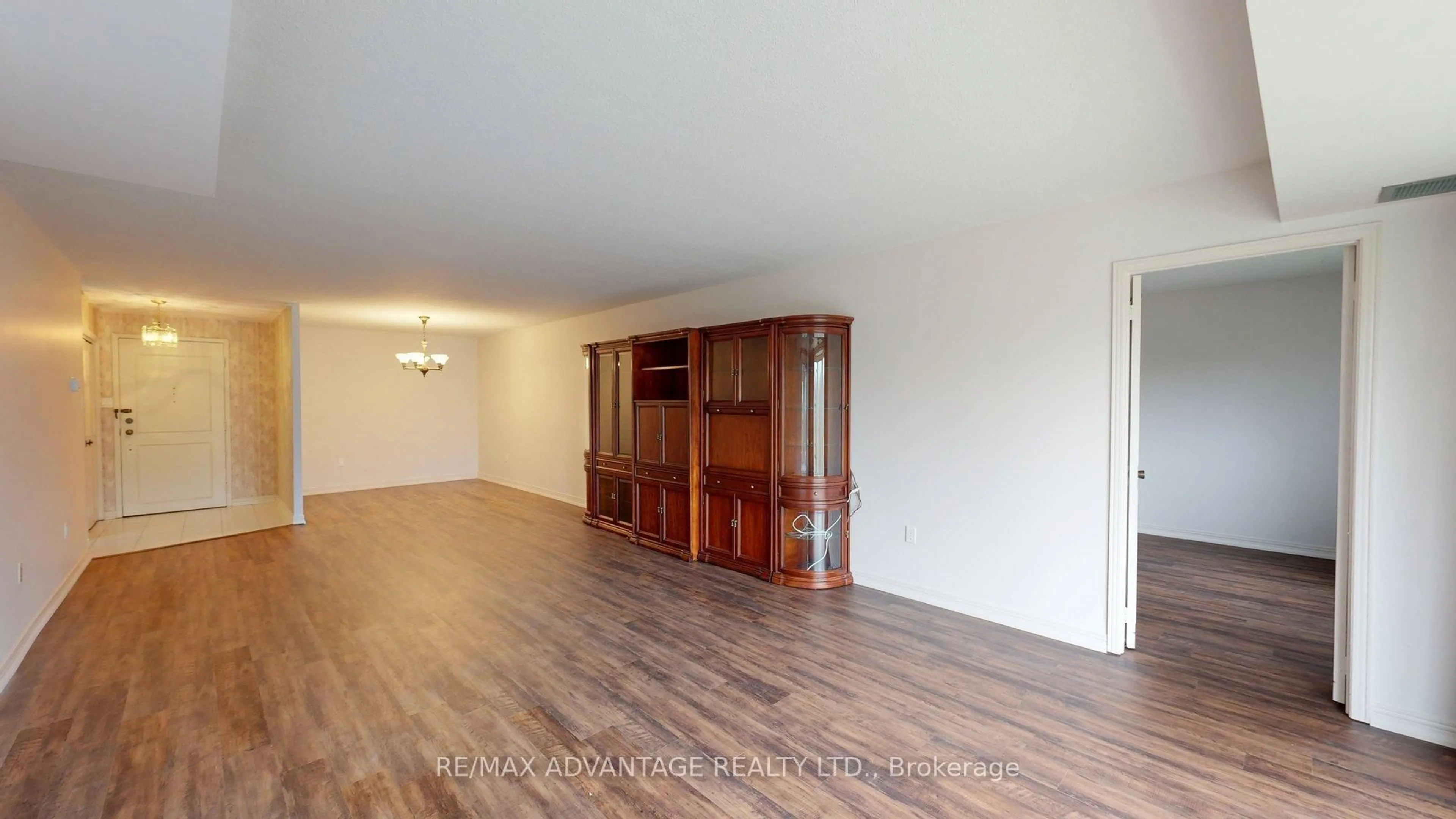 A pic of a room for 693 Windermere Rd #408, London North Ontario N5X 2P1