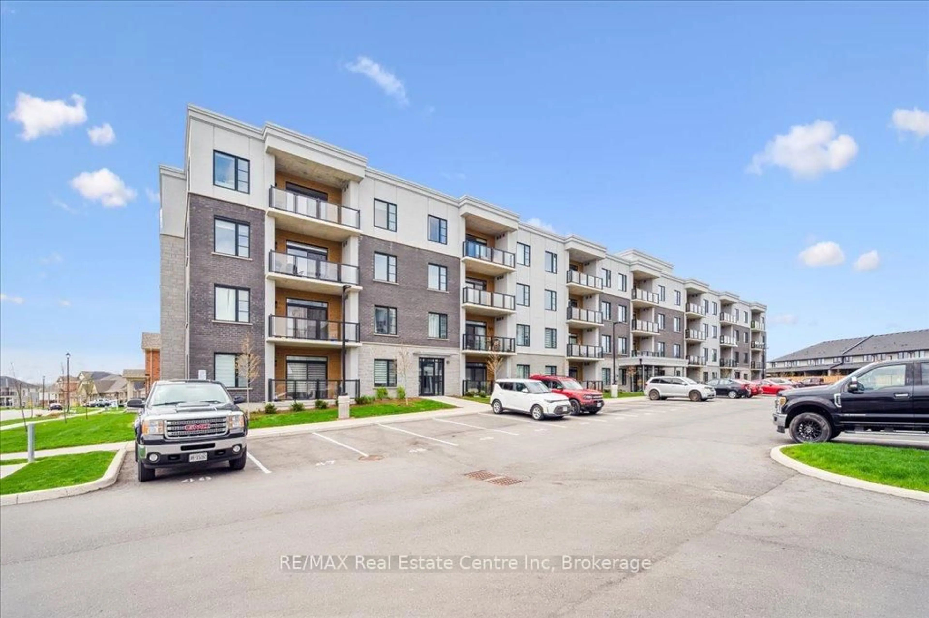 Unknown for 99B Farley Rd #301, Centre Wellington Ontario N1M 0J9