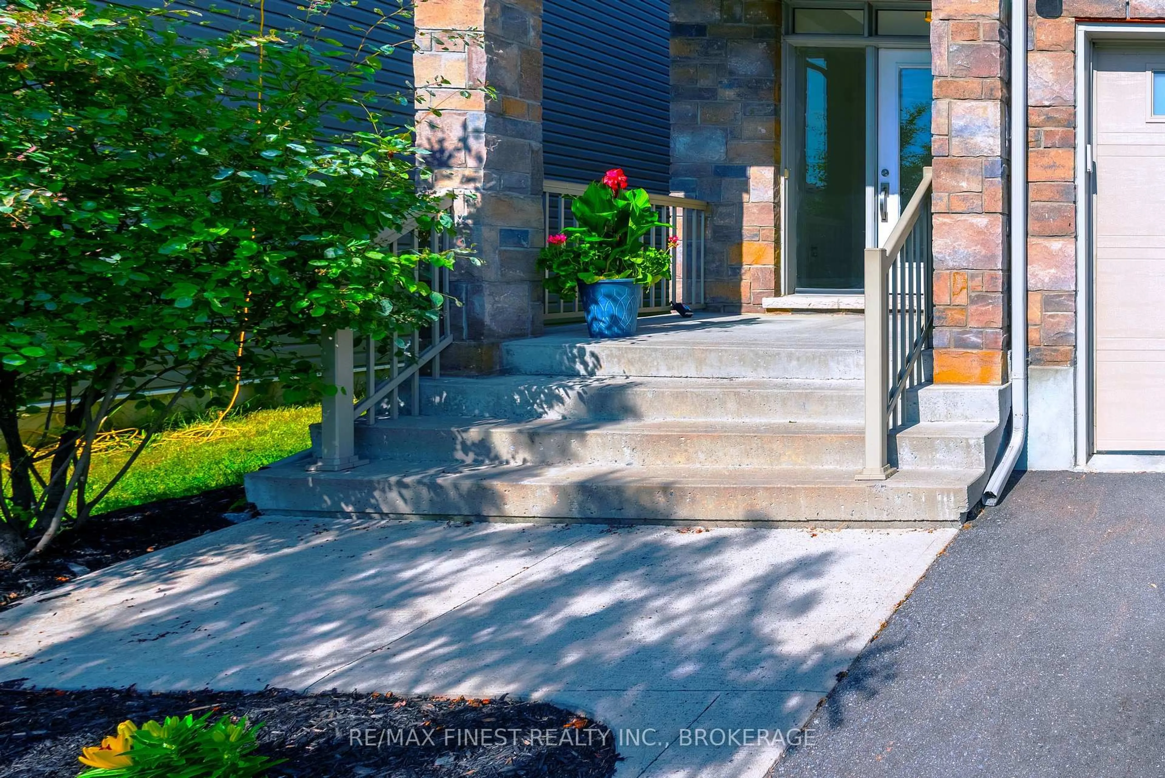 Unknown for 1085 Woodhaven Dr, Kingston Ontario K7P 0H7