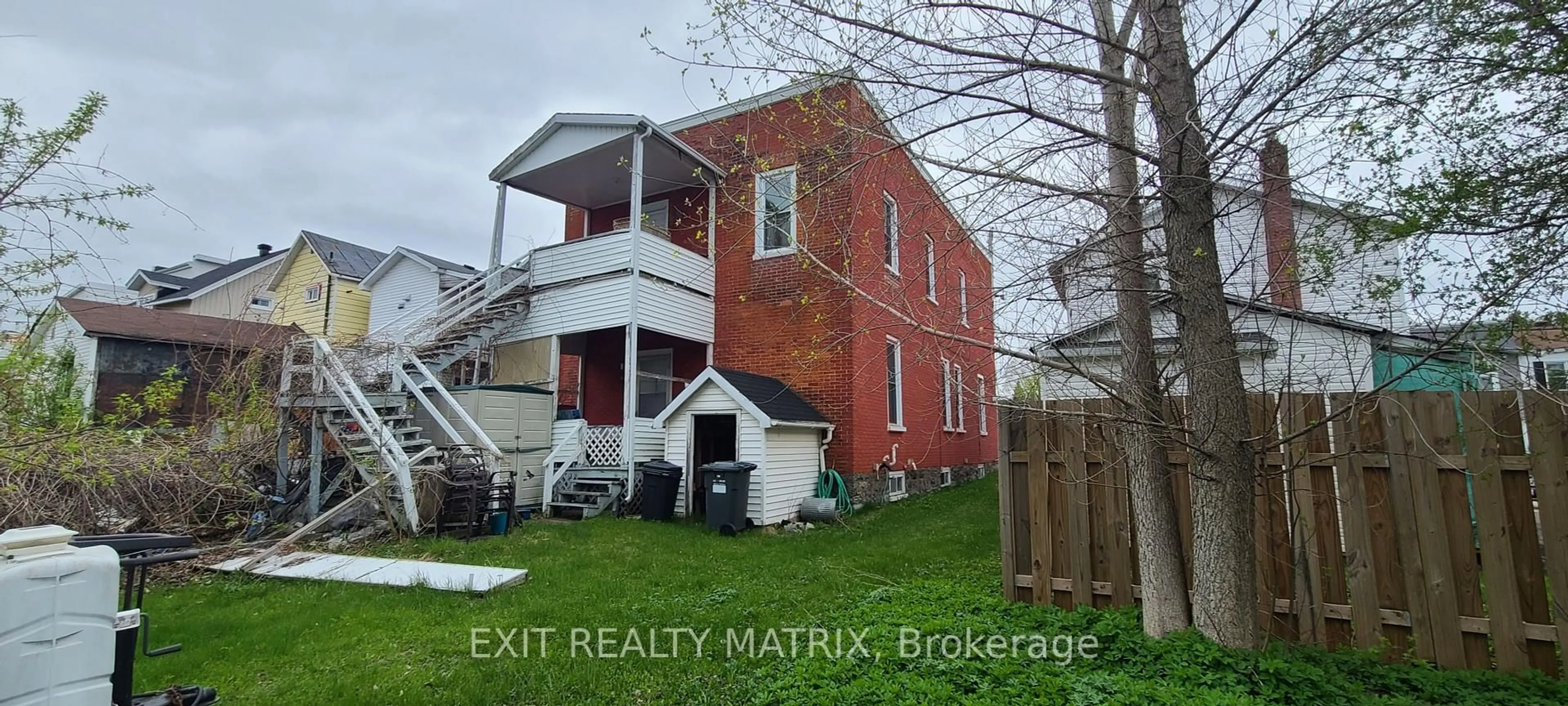 Unknown for 255 James St, Hawkesbury Ontario K6A 1S9