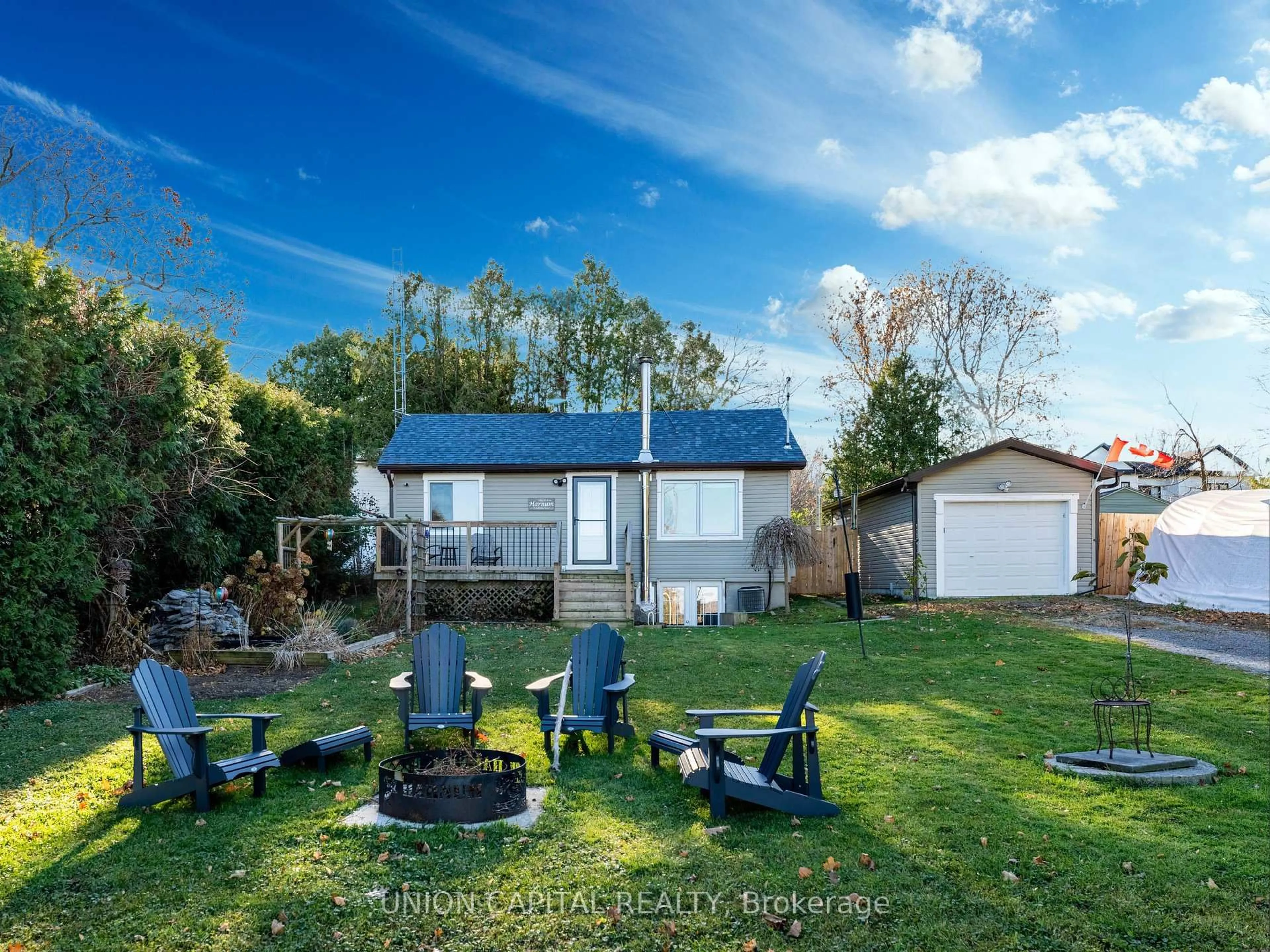 A pic from outside/outdoor area/front of a property/back of a property/a pic from drone, unknown for 5193 Cook Rd #215, Hamilton Township Ontario K0L 1E0