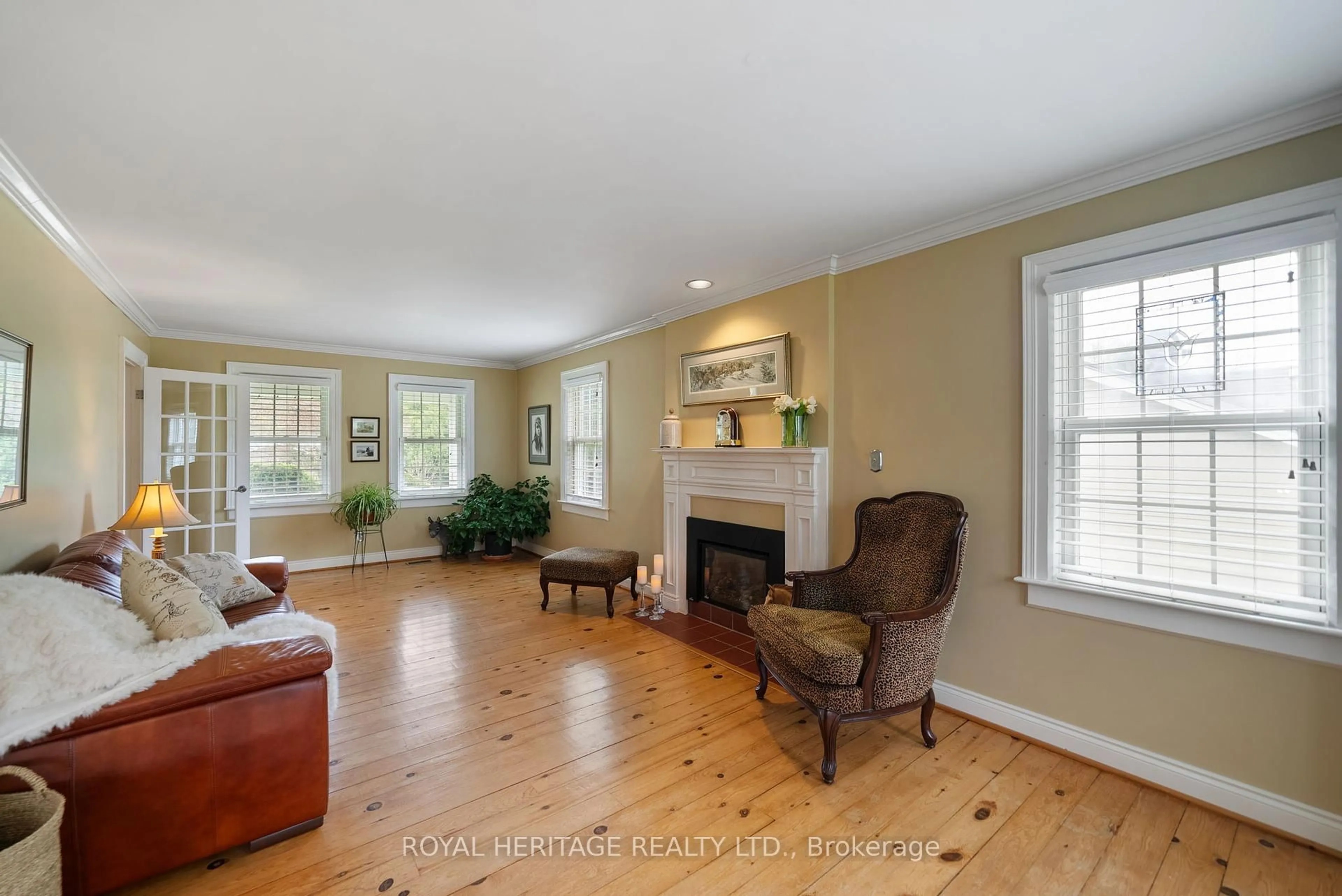 Living room with furniture, wood/laminate floor for 67 Parliament St, Cramahe Ontario K0K 1S0