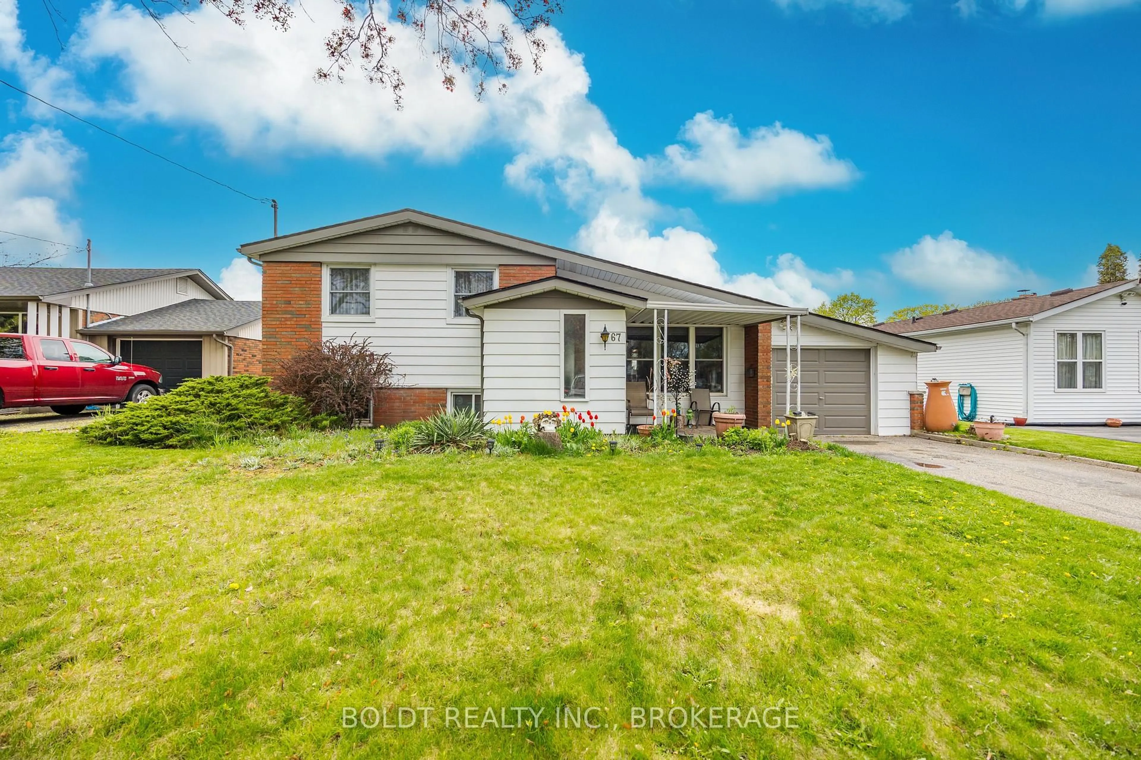 Unknown for 67 Wakelin Terr, St. Catharines Ontario L2M 4K8