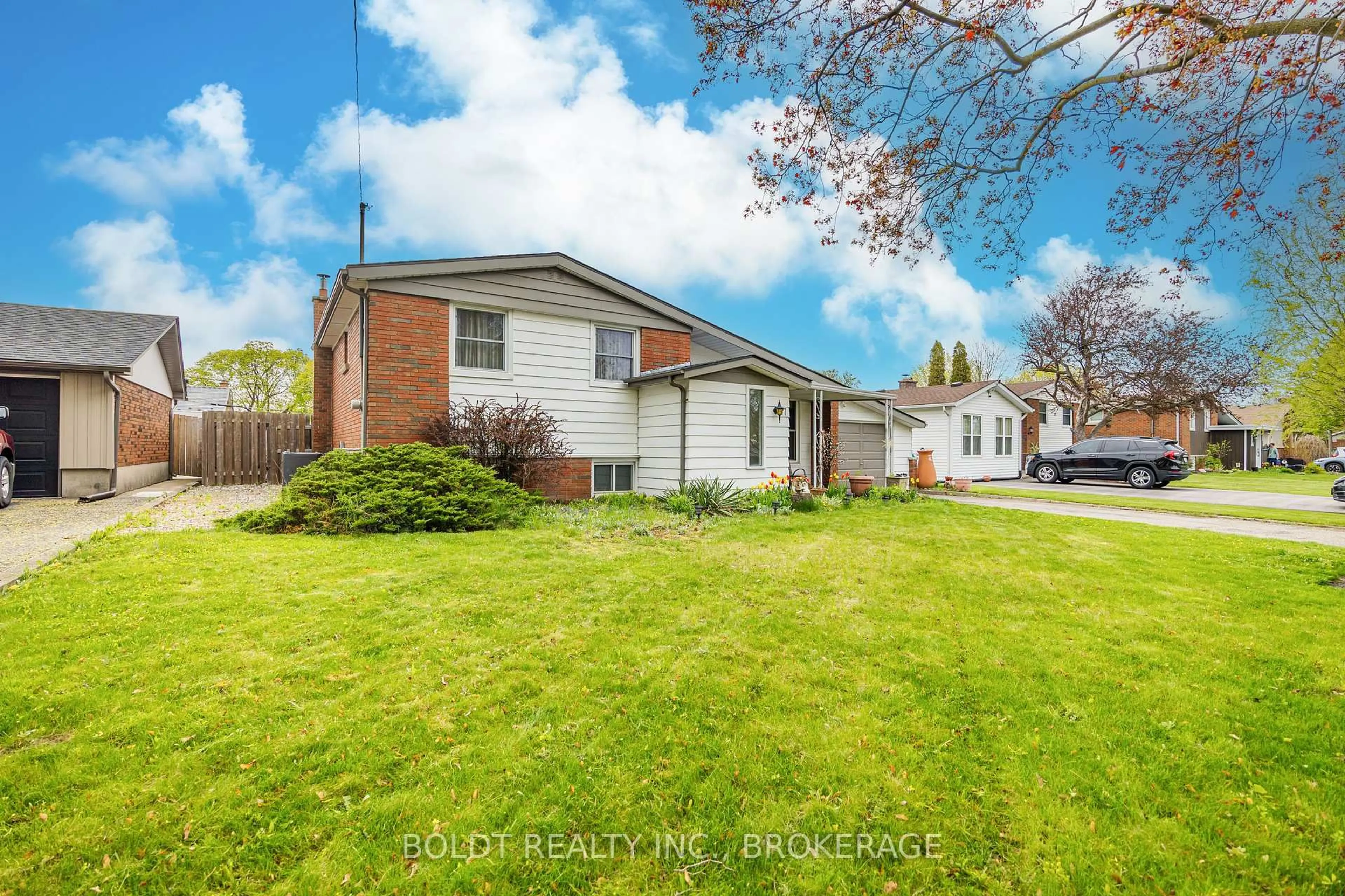 Unknown for 67 Wakelin Terr, St. Catharines Ontario L2M 4K8
