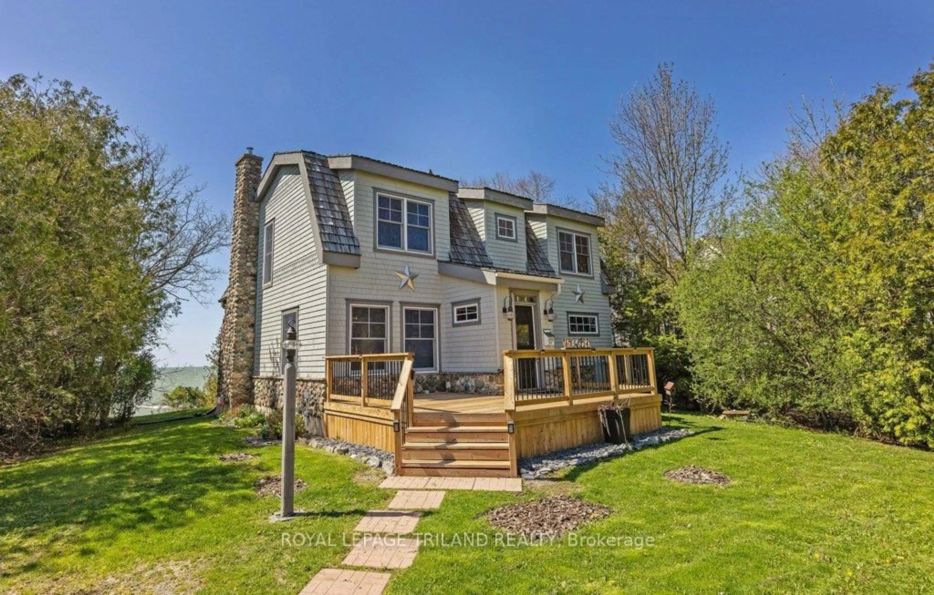 A pic from outside/outdoor area/front of a property/back of a property/a pic from drone, unknown for 71641 Old Cedarbank Lane, Bluewater Ontario N0M 1N0
