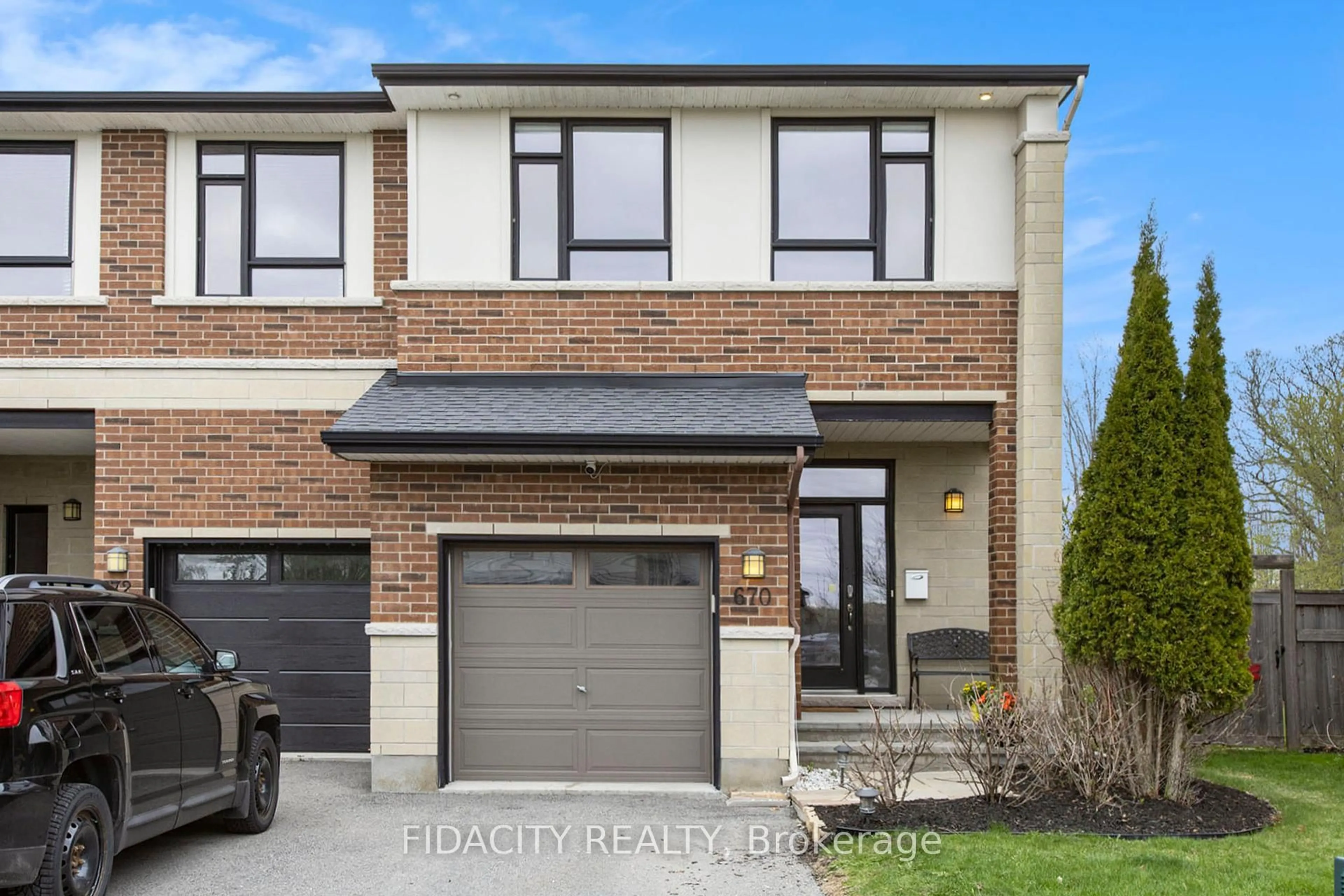 Home with brick exterior material, street for 670 Whitecliffs Ave, Ottawa Ontario K1V 2N4