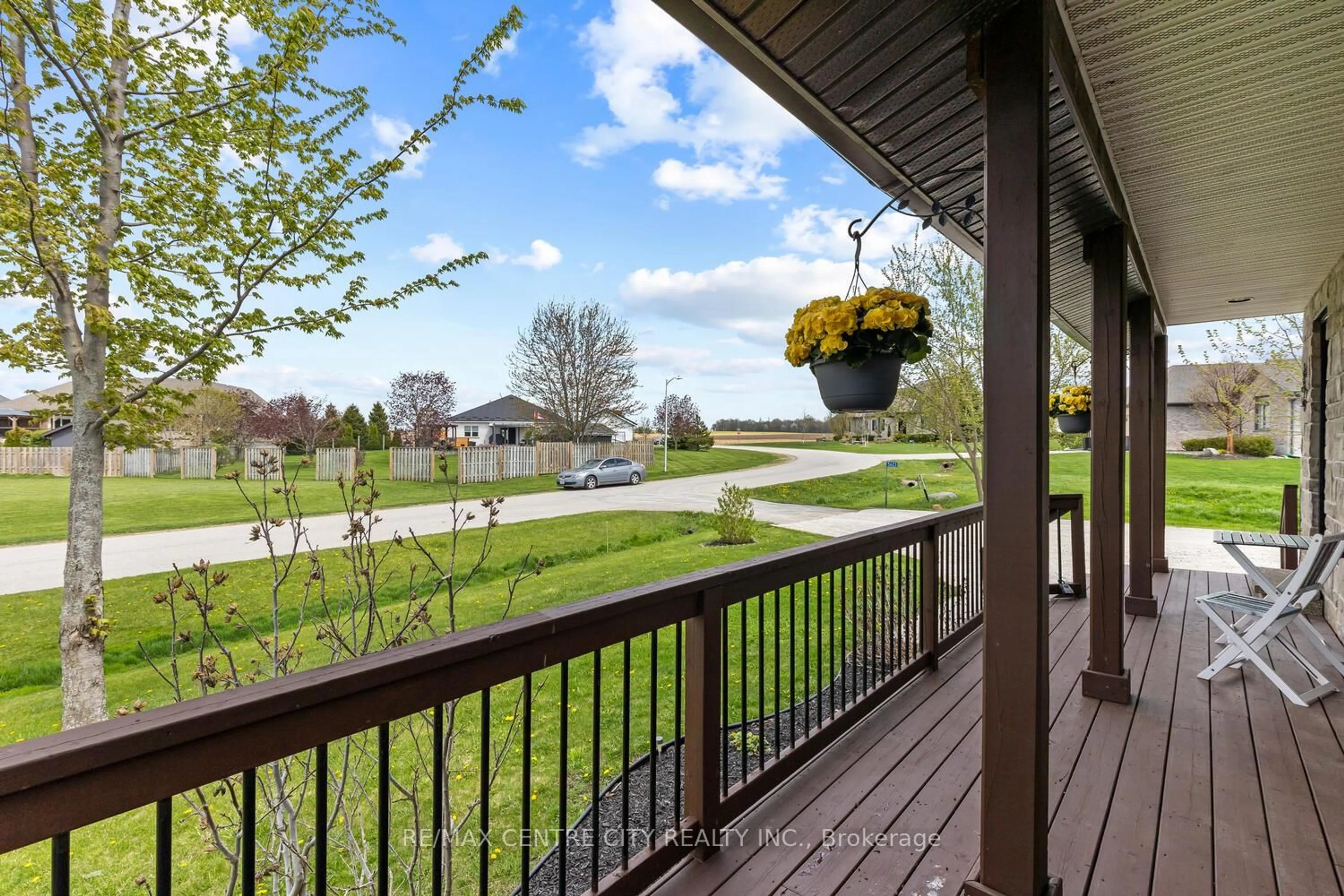 Patio, water/lake/river/ocean view for 5623 Chriselle Pl, Lucan Biddulph Ontario N0M 2J0