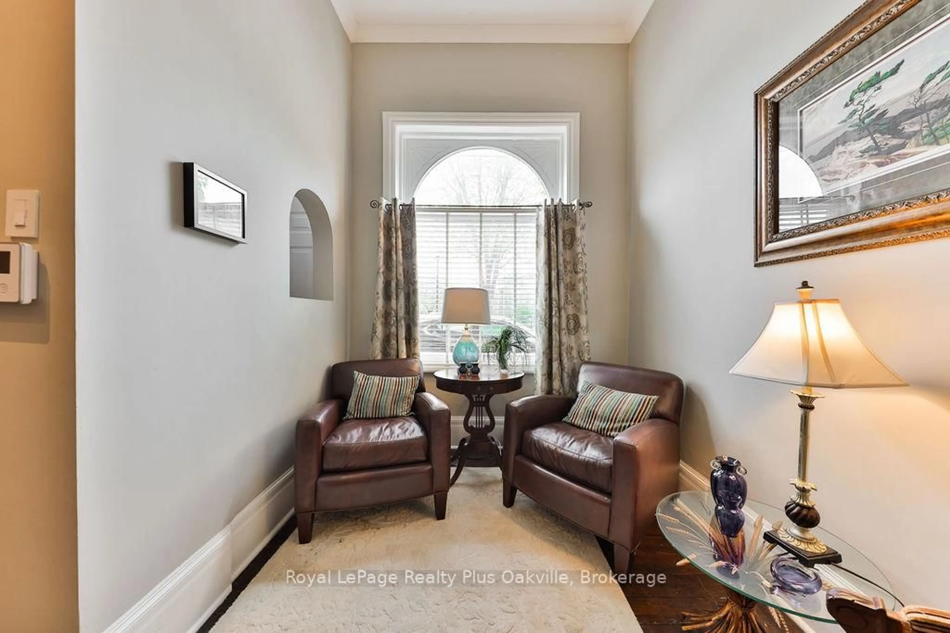 Living room with furniture, unknown for 14 Hatt St, Hamilton Ontario L9H 2E8