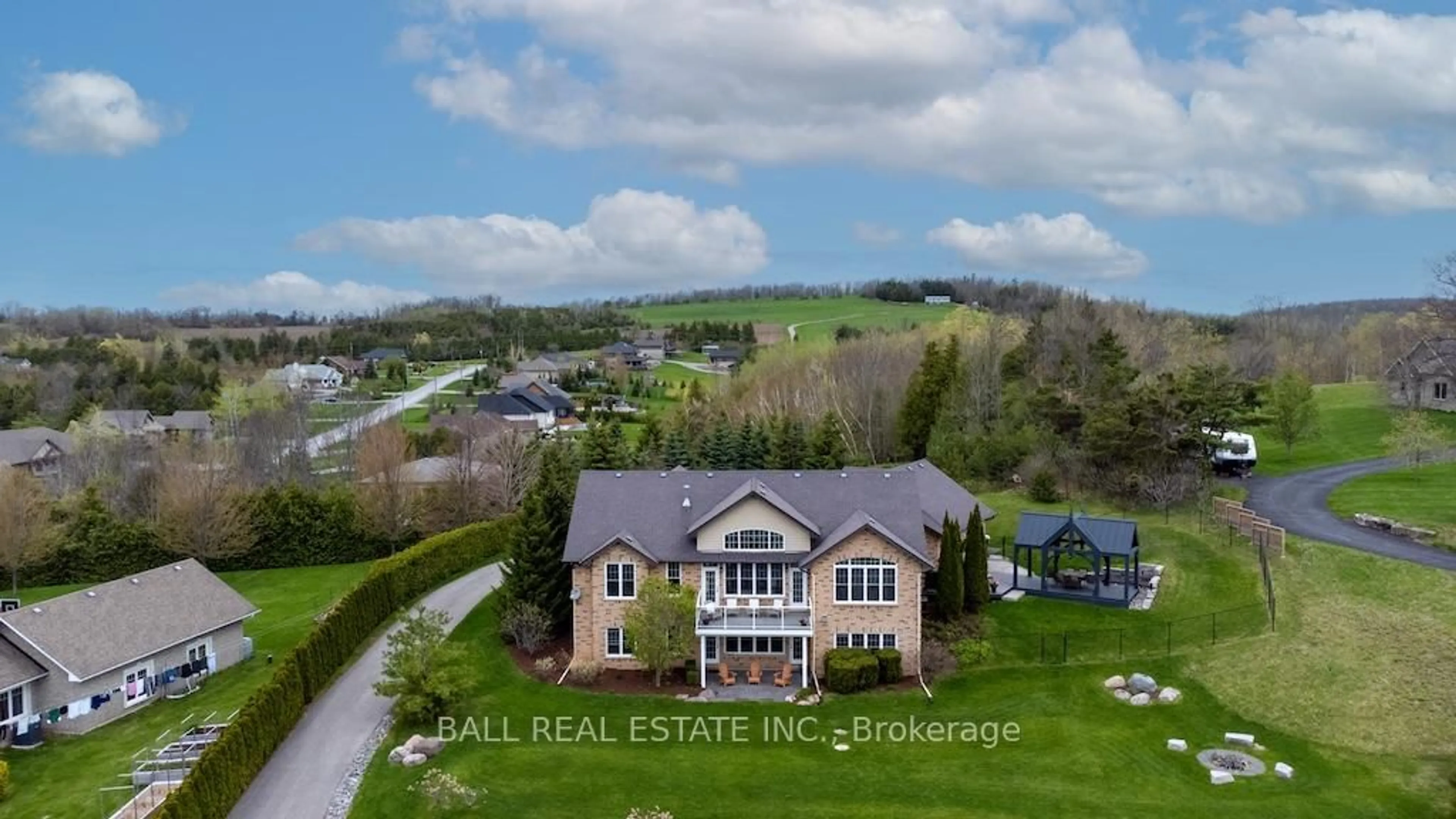A pic from outside/outdoor area/front of a property/back of a property/a pic from drone, water/lake/river/ocean view for 164 Arnott Dr, Selwyn Ontario K0L 1T0
