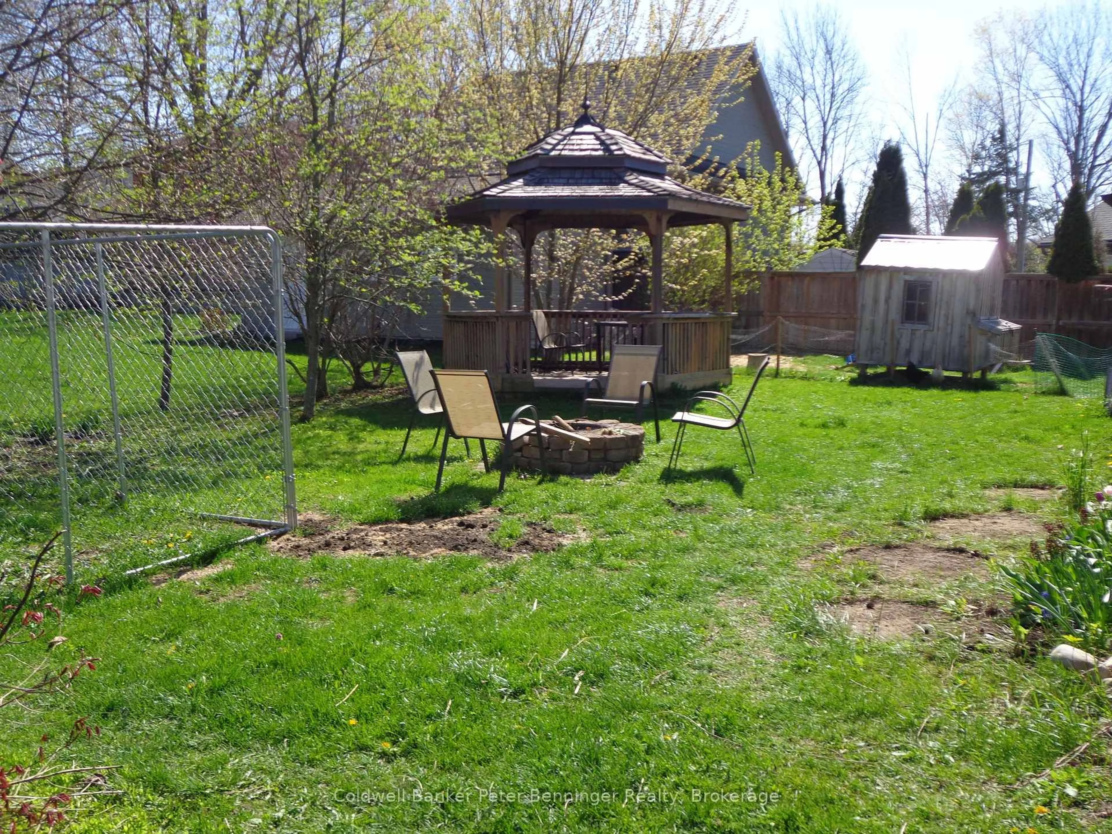 Patio, unknown for 286 Victoria St, Arran-Elderslie Ontario N0G 2N0