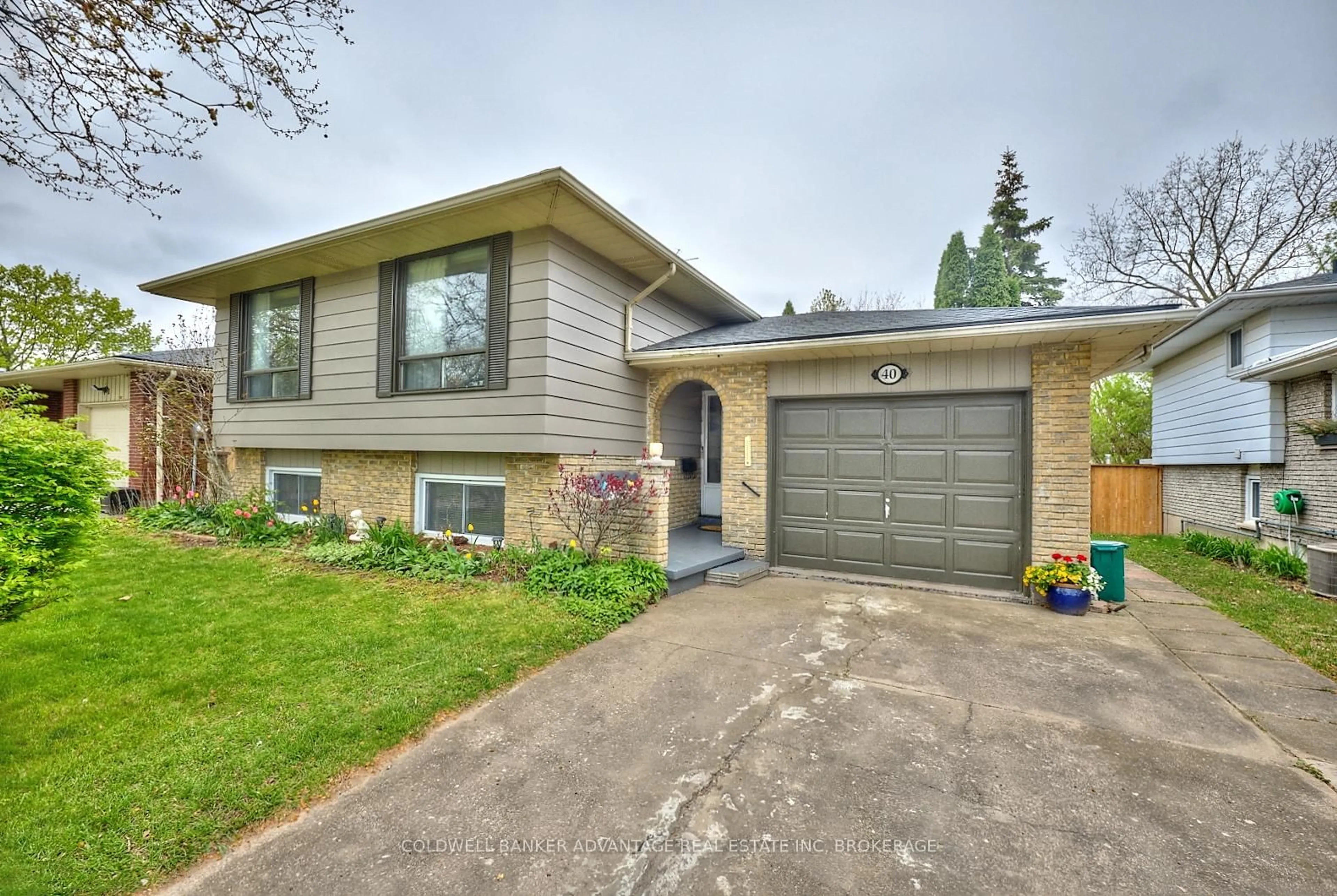 Unknown for 40 Kimbermount Dr, St. Catharines Ontario L2N 5V6