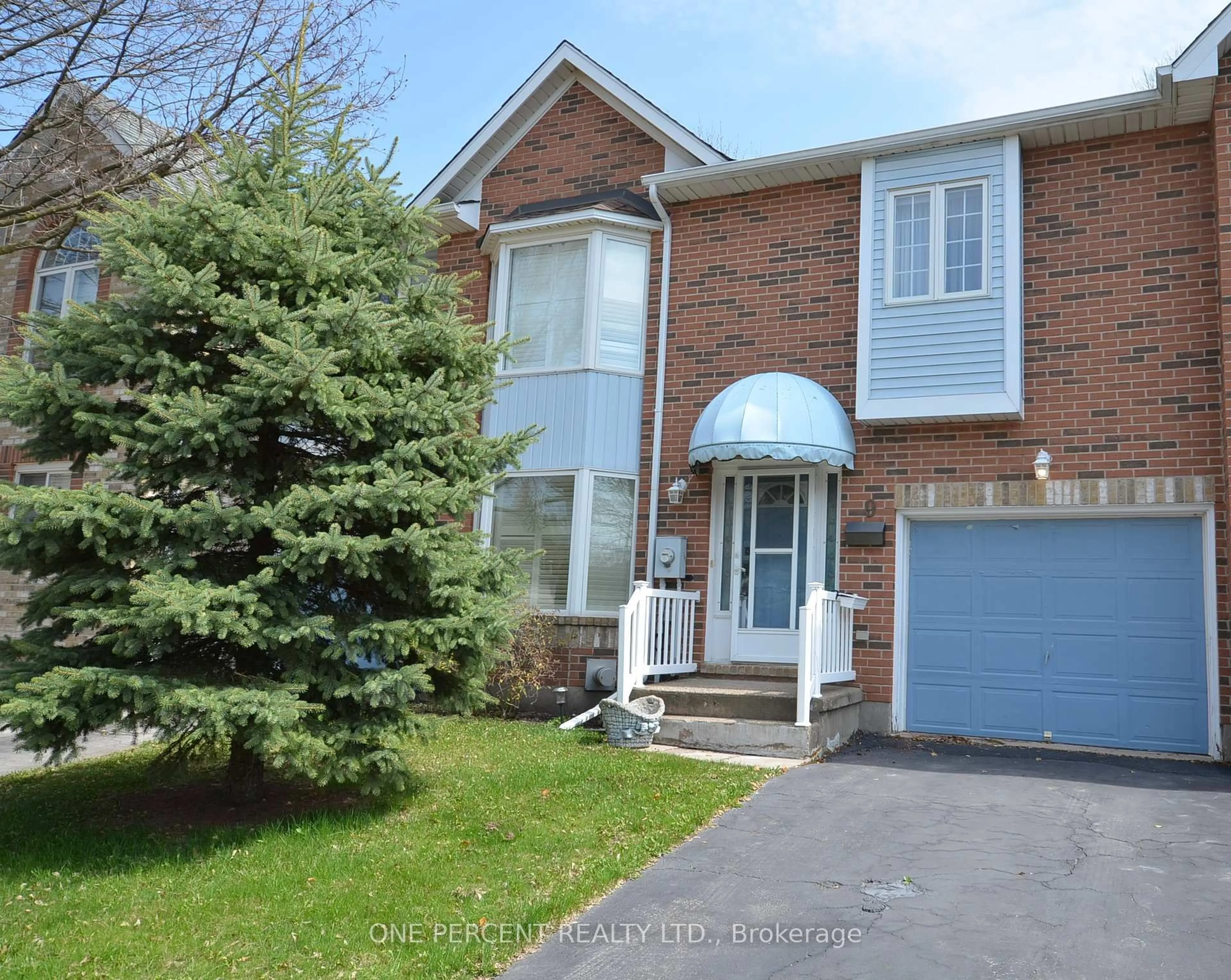 Home with brick exterior material, street for 9 Hunters Crt, Pelham Ontario L0S 1E4