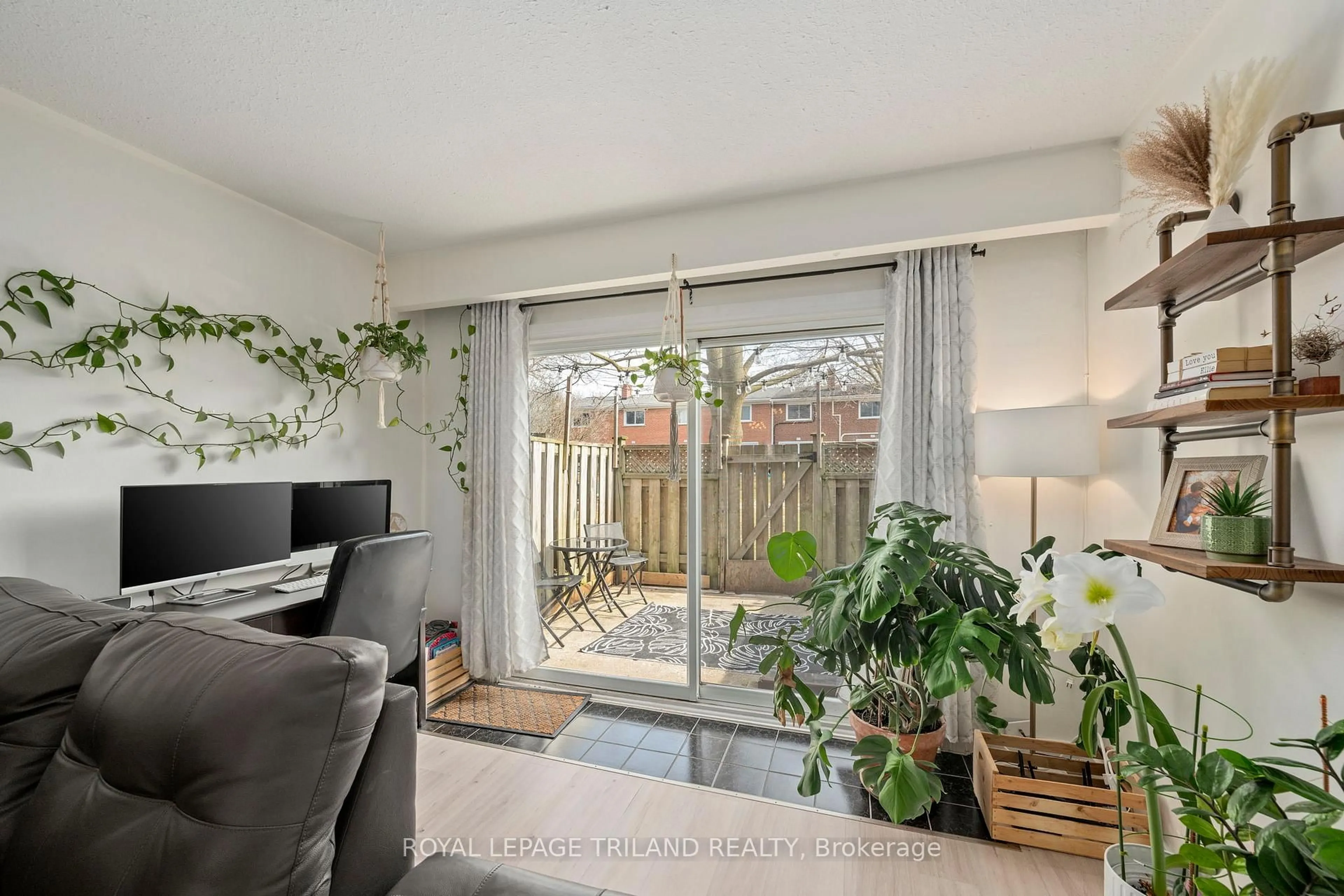 Living room with furniture, unknown for 61 Arbour Glen Cres, London East Ontario N5Y 1Z9