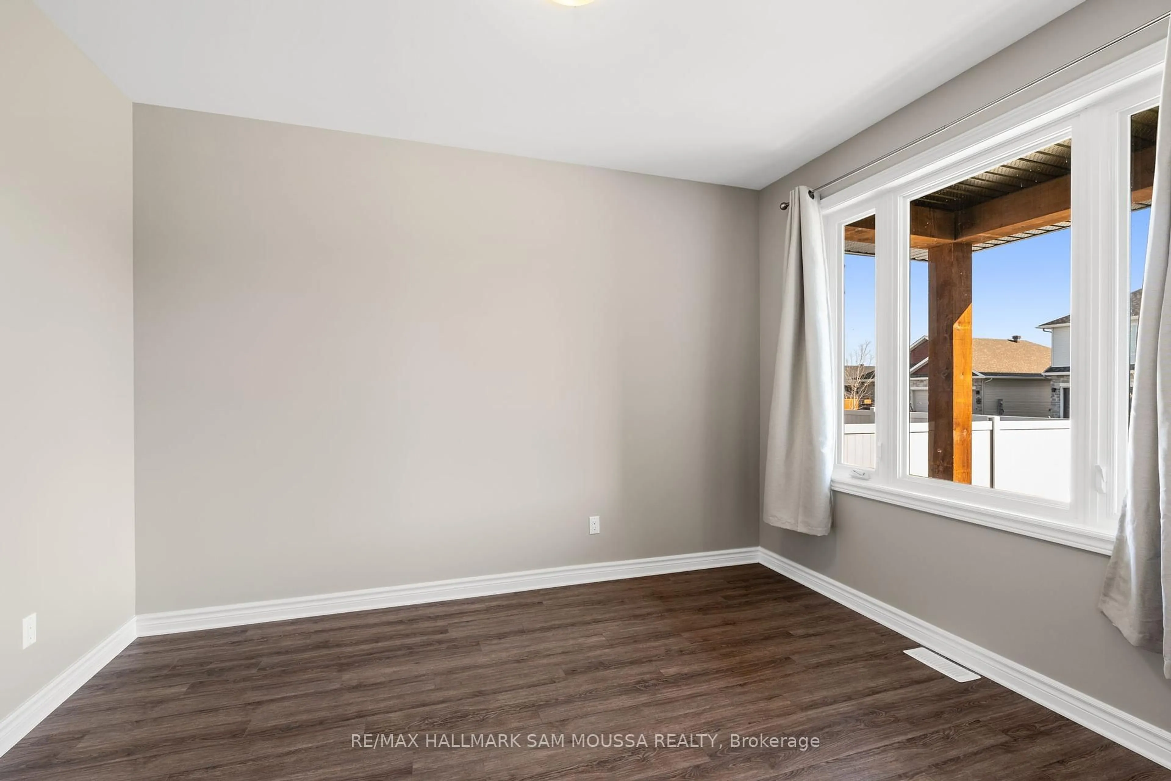 A pic of a room for 664 Bracewell St, Almonte Ontario K0A 1A0