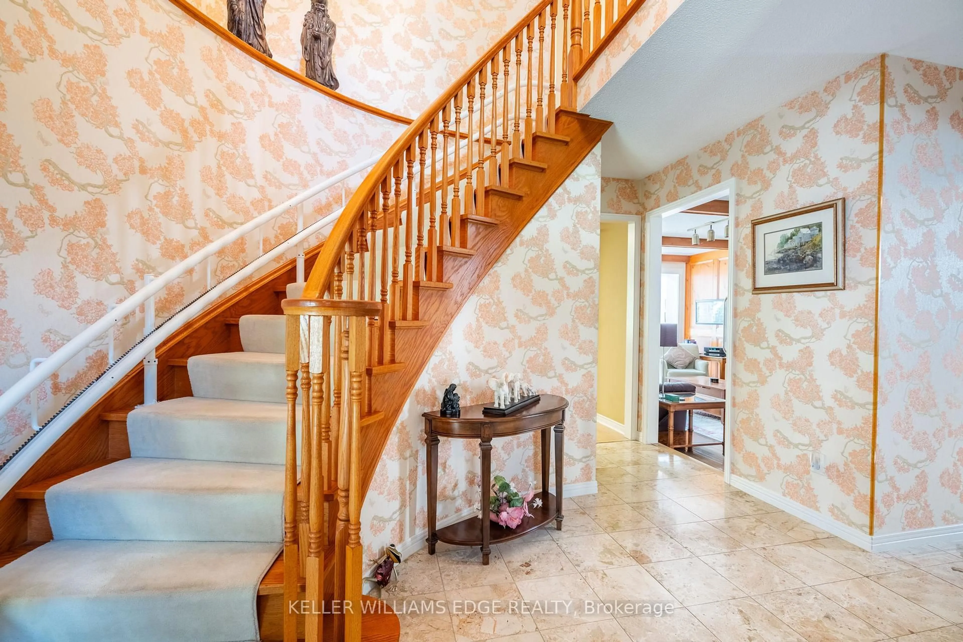 Unknown for 322 Lloyminn Ave, Hamilton Ontario L9G 3X4
