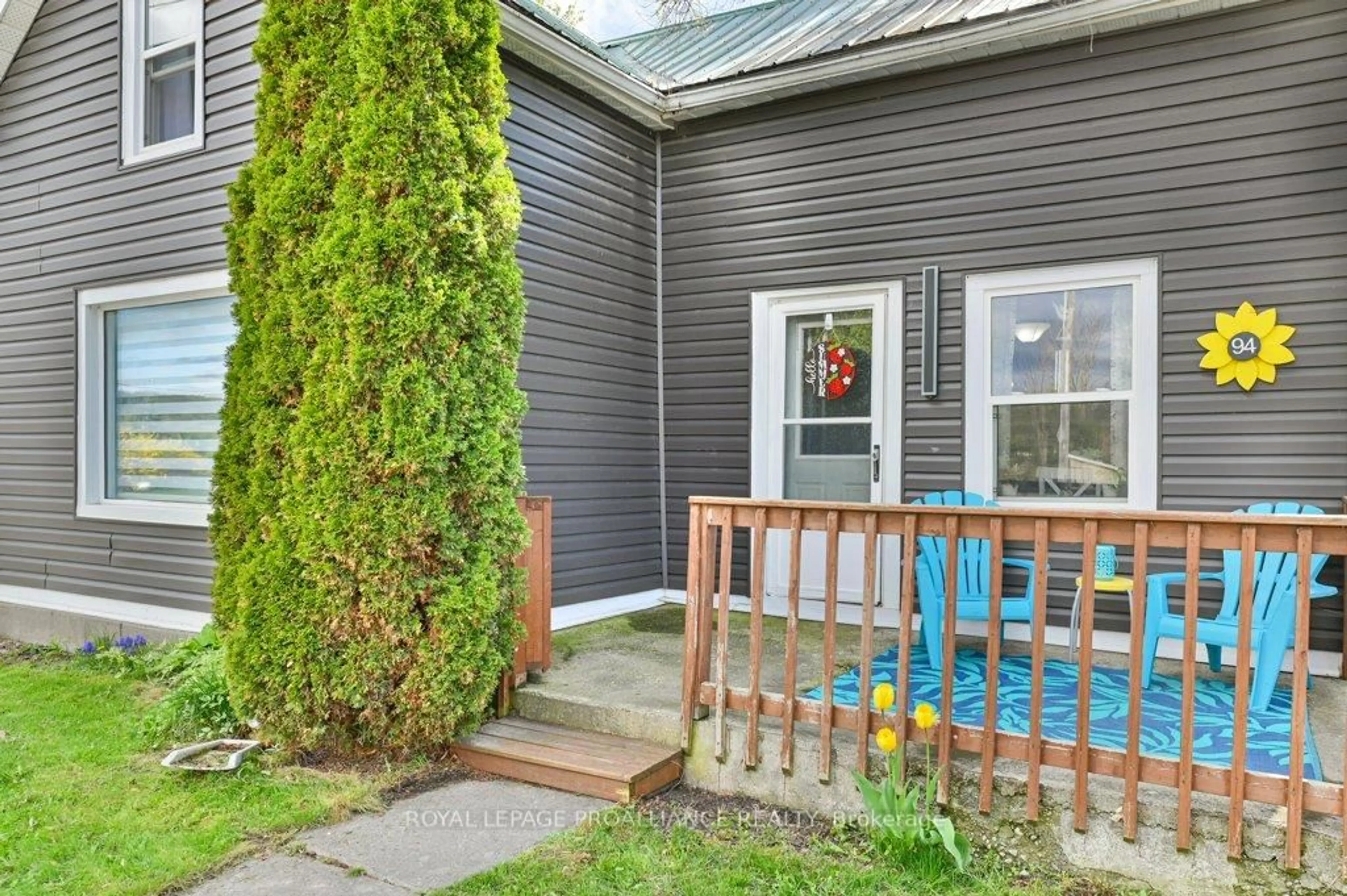 Patio, street for 94 South Trent St, Hastings Ontario K0K 2C0