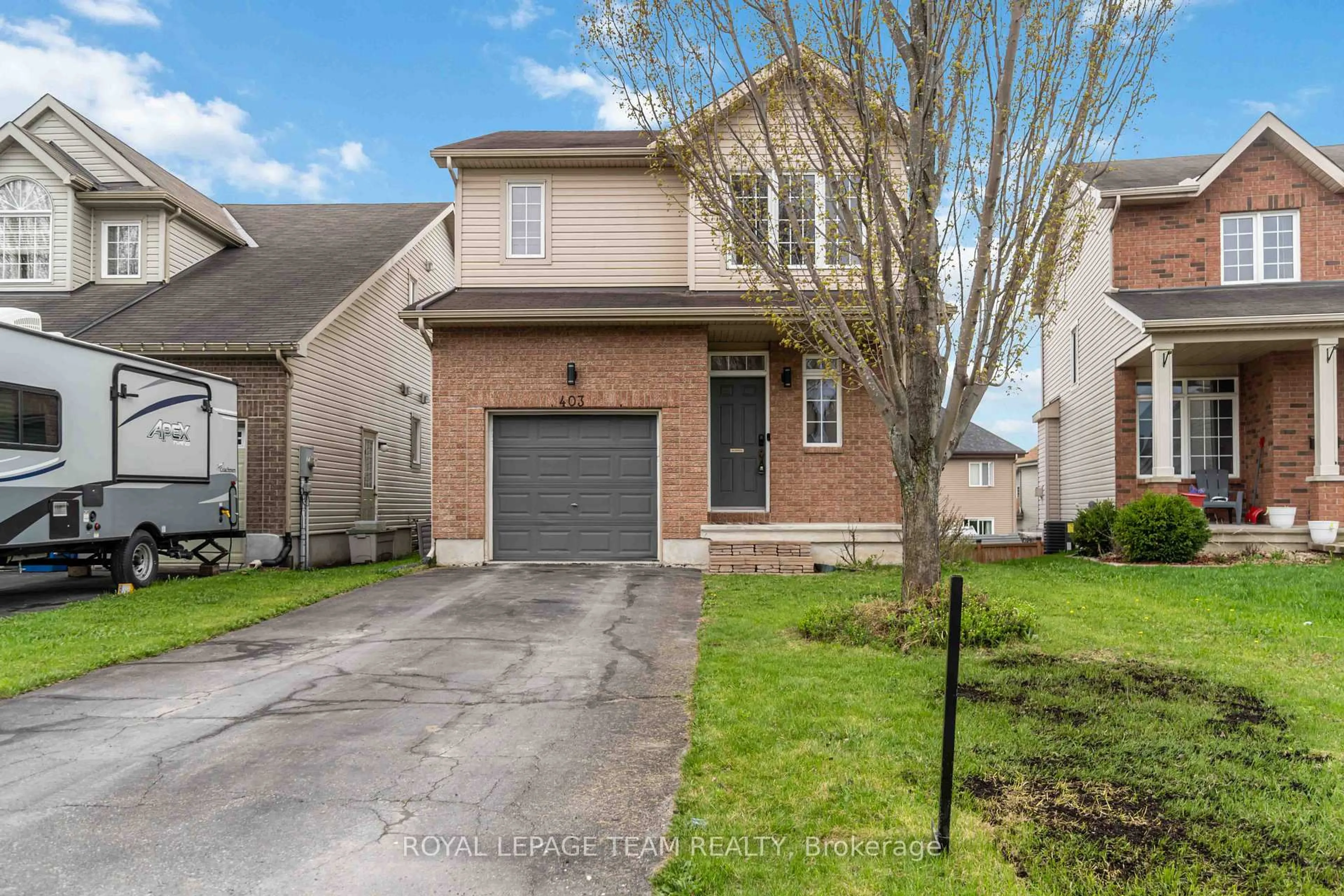 Home with brick exterior material, street for 403 Crystal Crt, Clarence-Rockland Ontario K4K 0A1